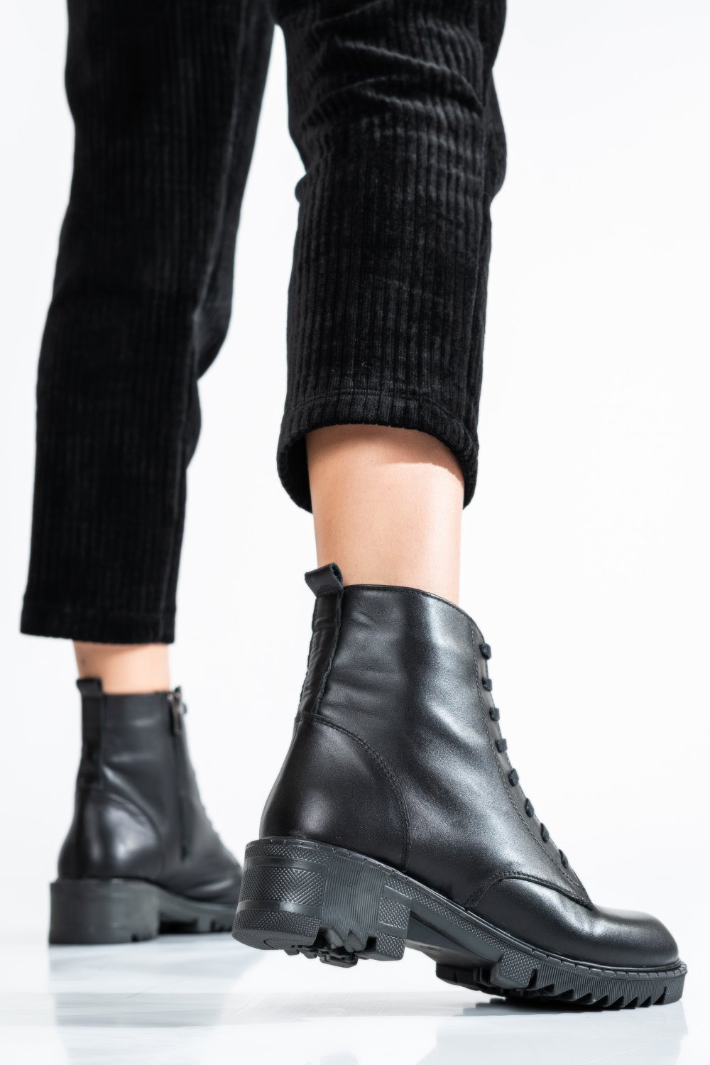 GHETE NEGRE PIELE NATURALA OS77YO001