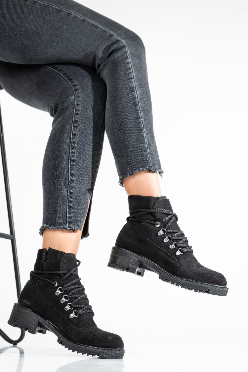 GHETE NEGRE PIELE NATURALA INTOASRA OS77YO012
