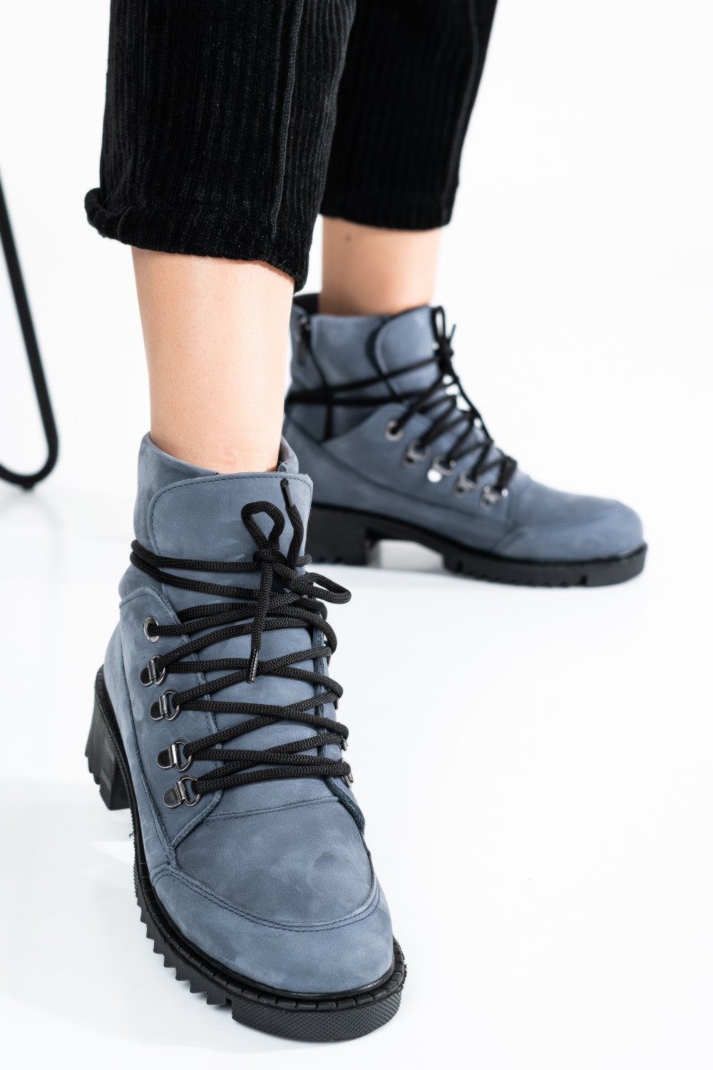 GHETE DAMA PIELE NATURALA INTOARSA BLEUMARIN OS77YO017