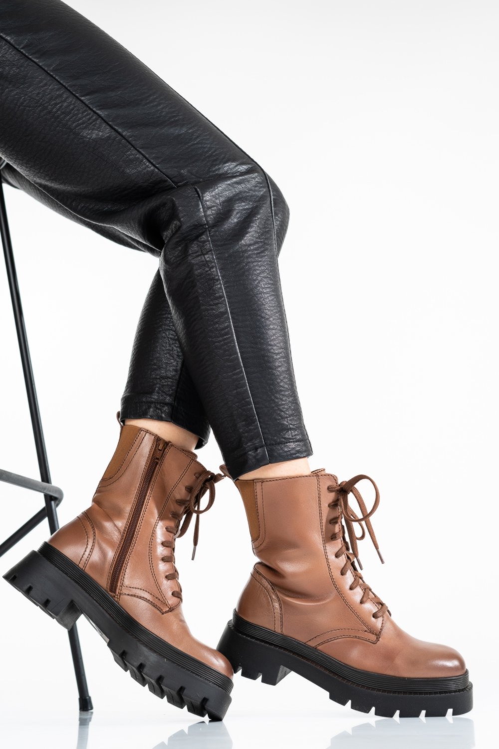 GHETE DAMA PIELE NATURALA MARO DESCHIS 9S77327