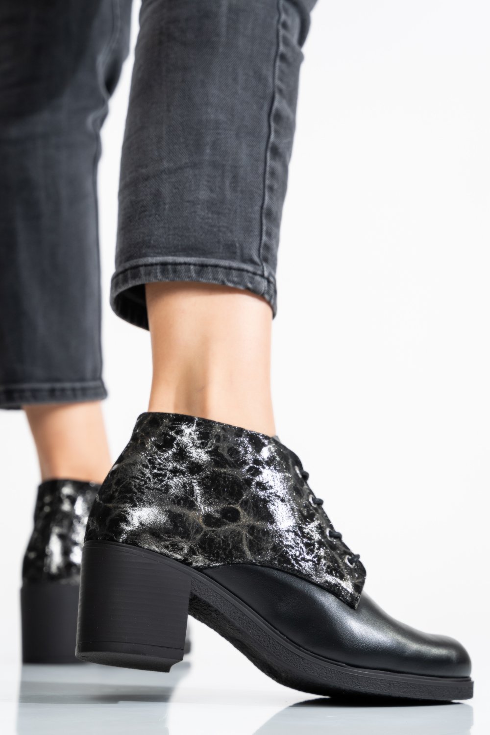 BOTINE NEGRU ARGINTIU PIELE NATURALA 0PC6