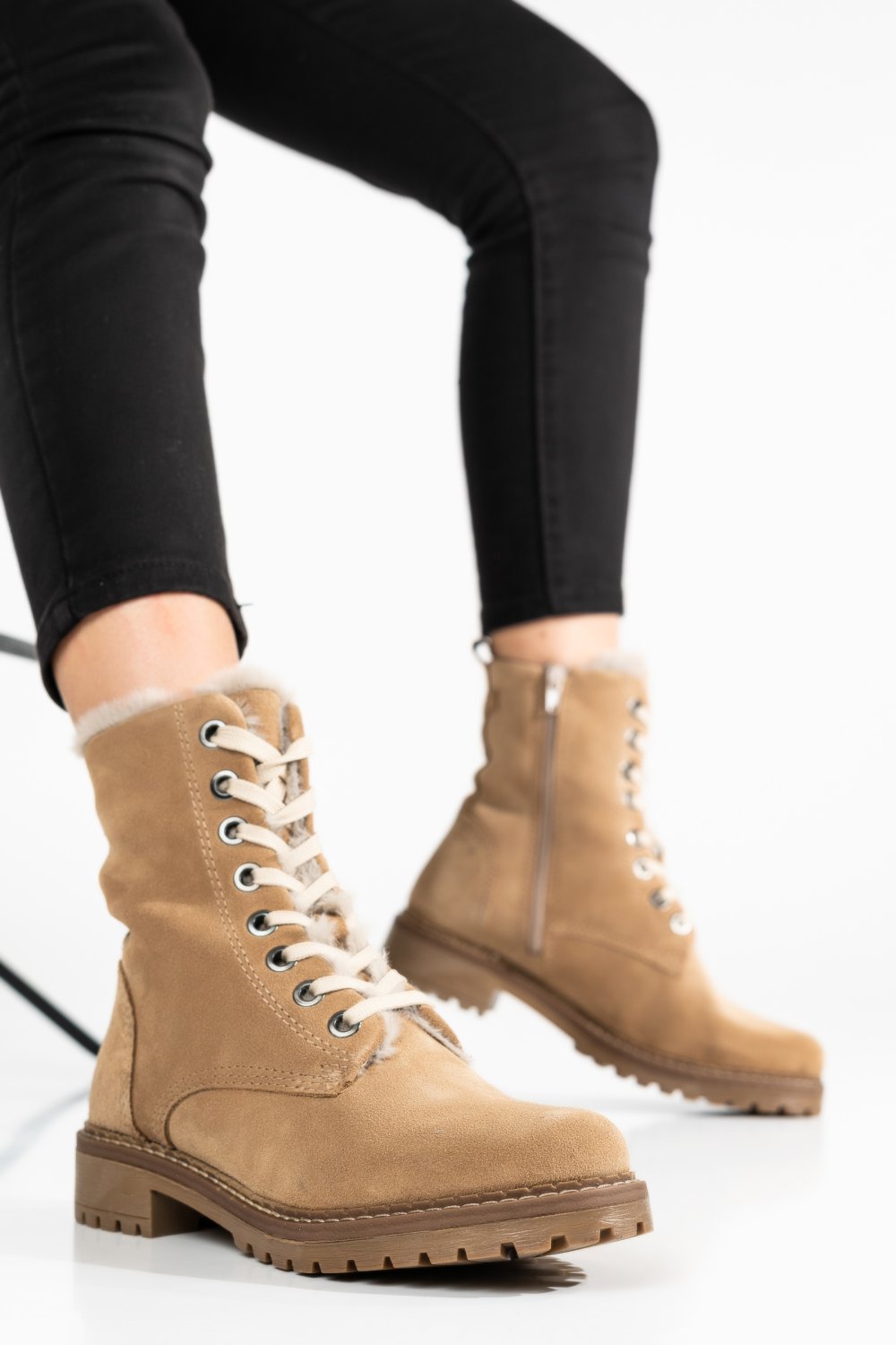 GHETE DAMA IMBLANITE PIELE NATURALA INTOARSA BEJ WS77H68H01