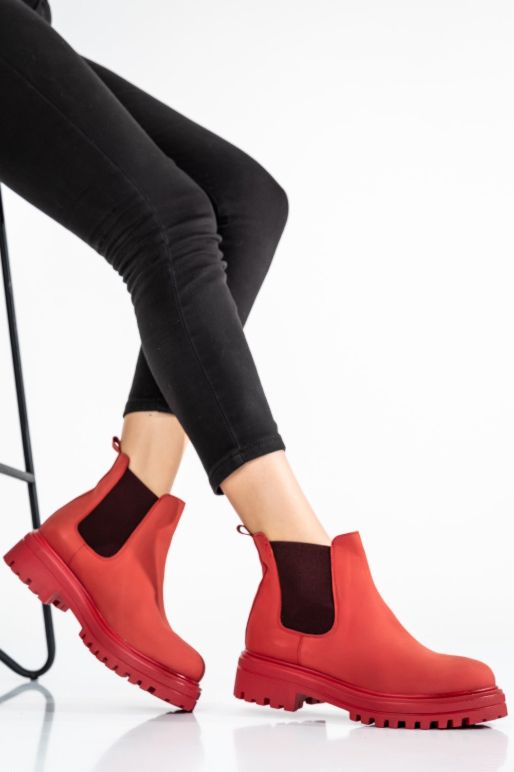 GHETE ROSII PIELE NATURALA 2S7779