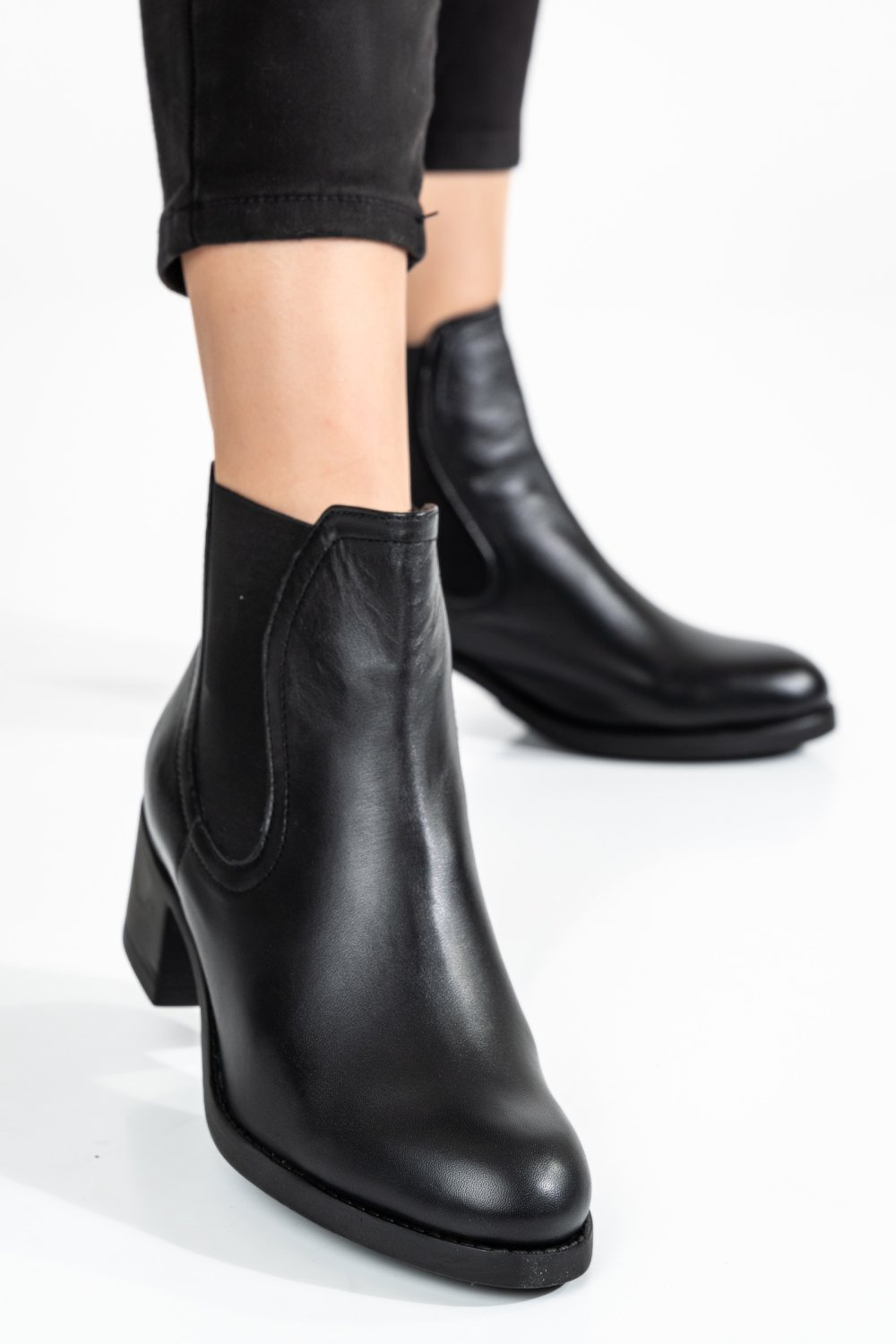GHETE NEGRE PIELE NATURALA 7S77845