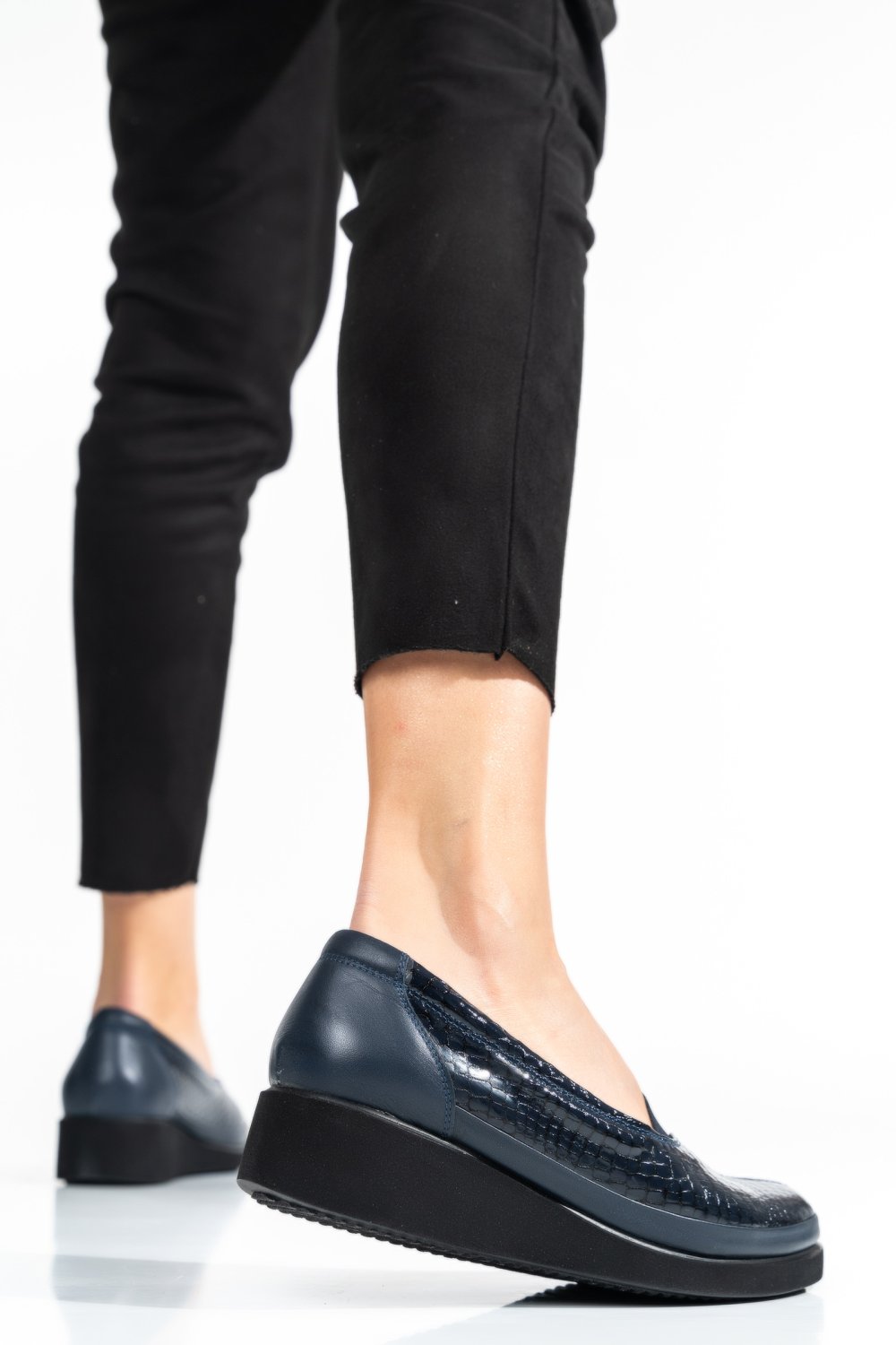 PANTOFI BLEUMARIN PIELE NATURALA 1PC57