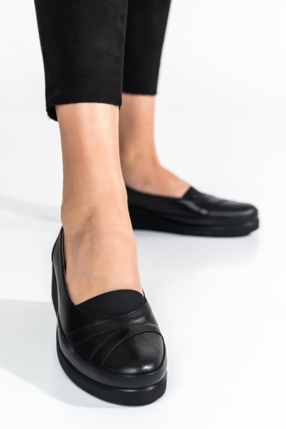 PANTOFI NEGRI PIELE NATURALA 4PC25