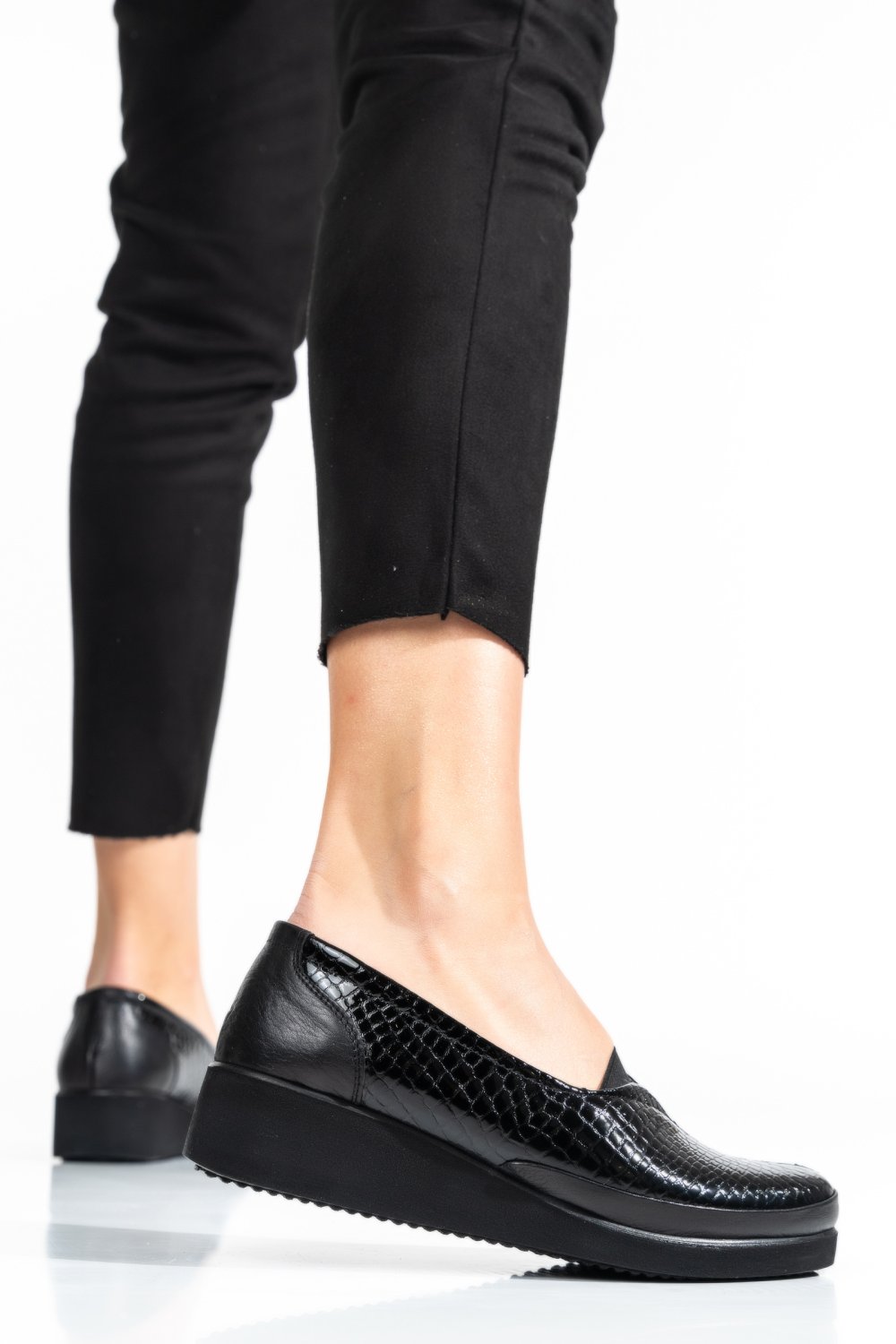 PANTOFI NEGRI PIELE NATURALA 1PC57