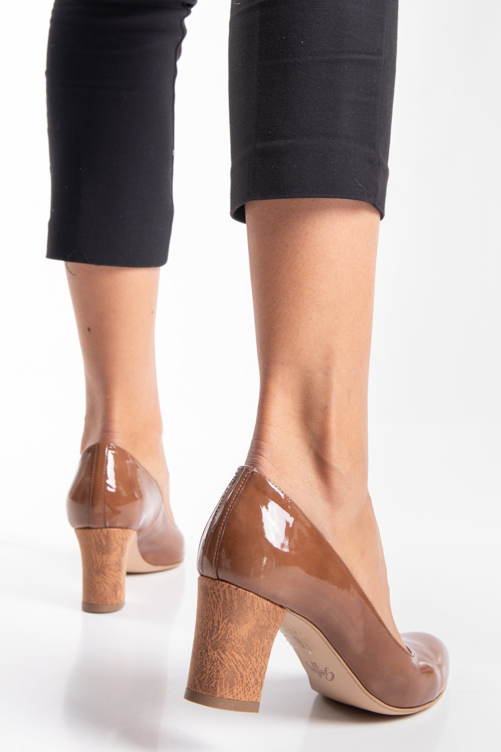 PANTOFI DAMA GUBAN PIELE NATURALA BEJ AURIU 3S77292