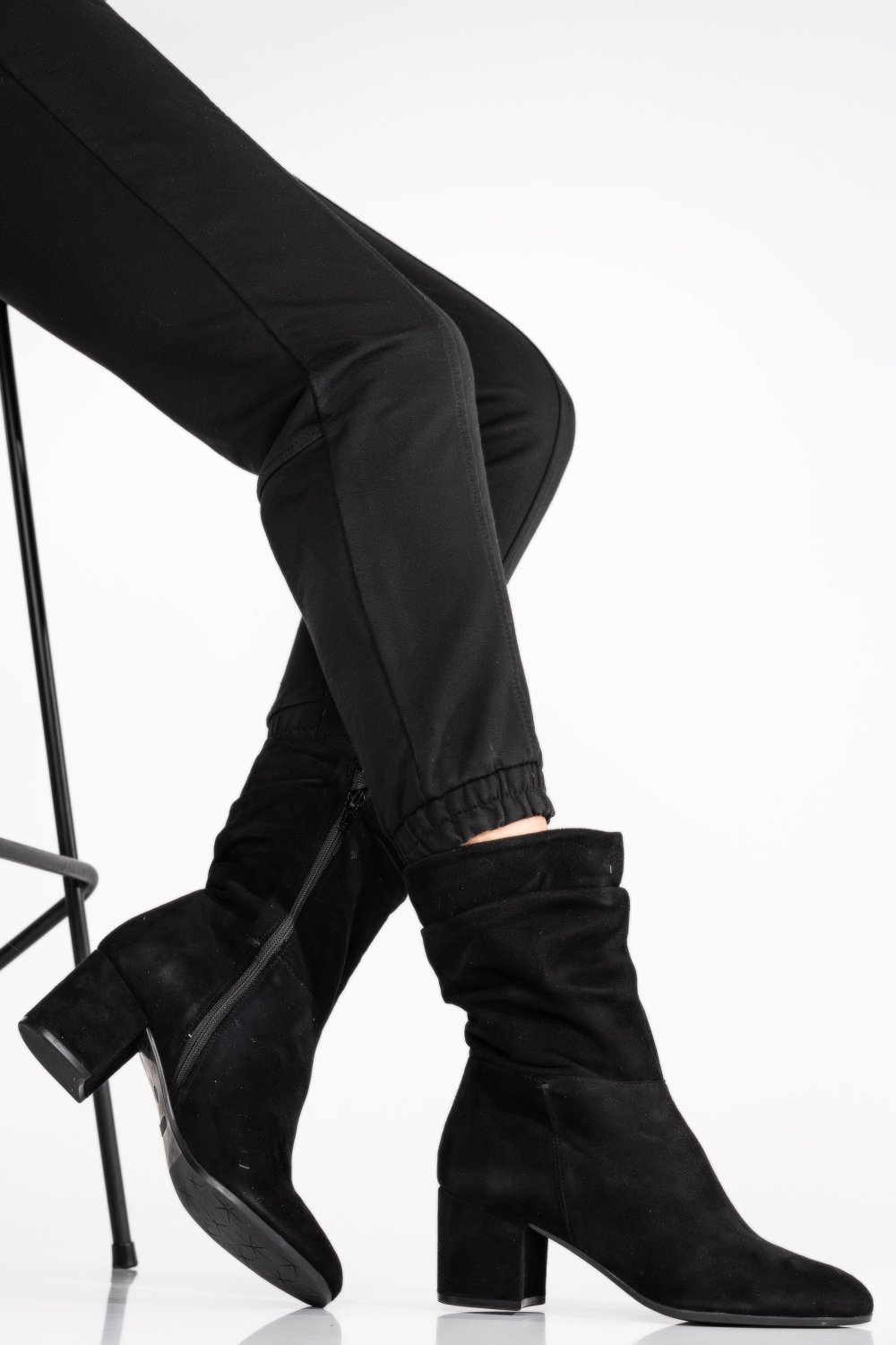 GHETE NEGRE PIELE NATURALA INTOARSA 4S776466
