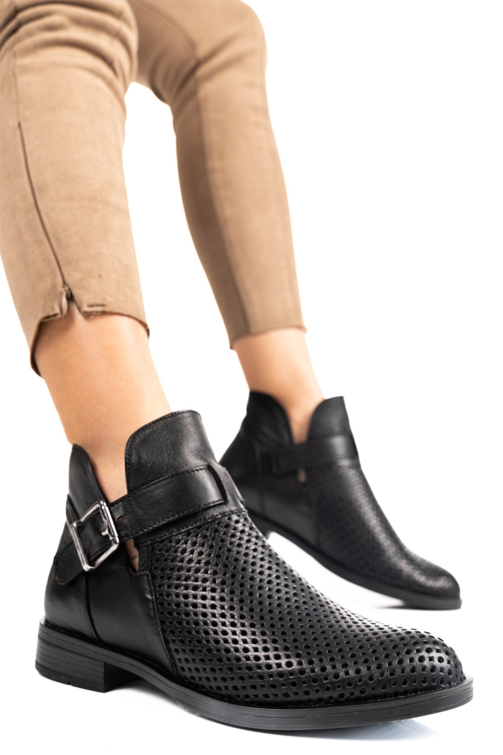 GHETE NEGRE PIELE NATURALA 2S7721817NP