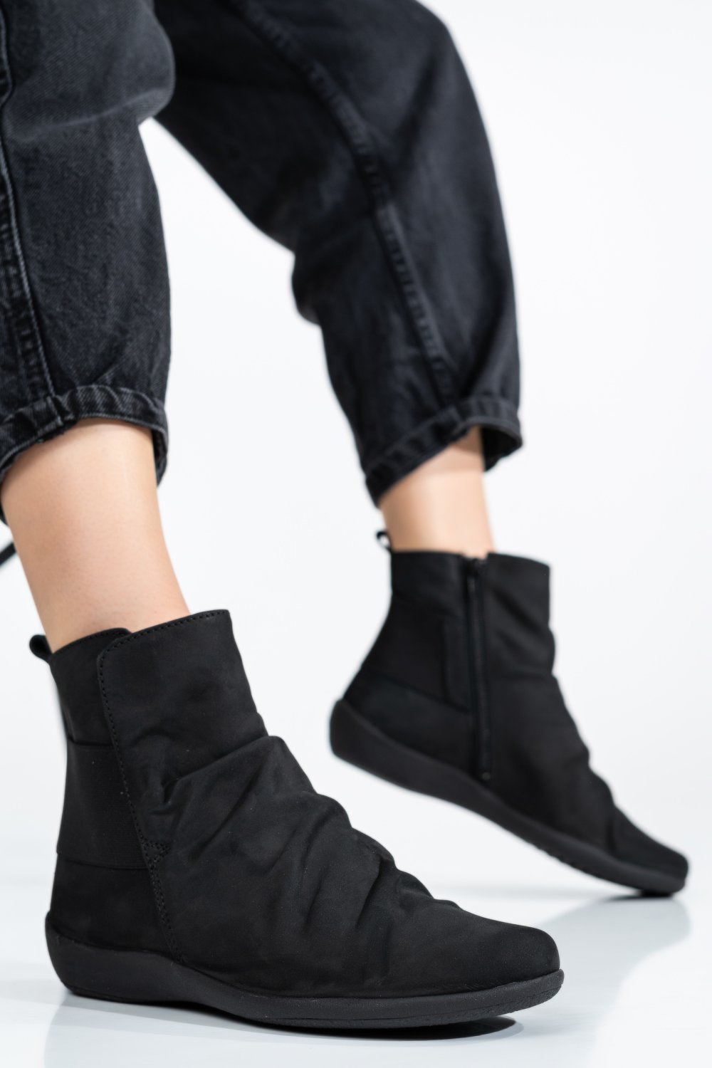 GHETE FEMEI PIELE NATURALA NEGRE D152910