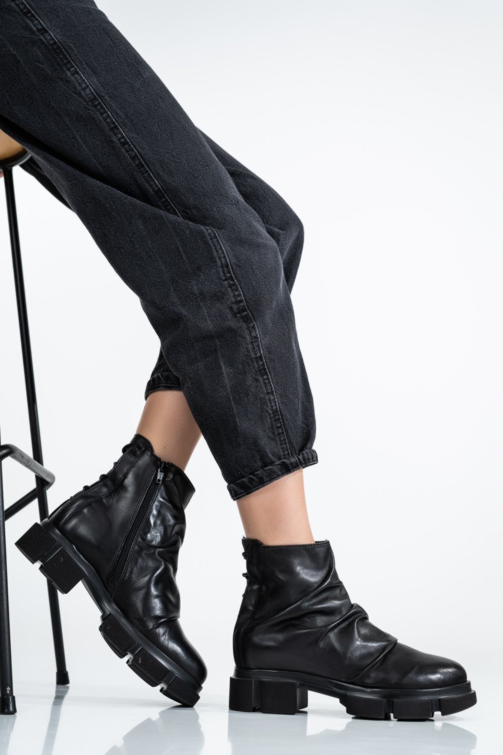 GHETE FEMEI PIELE NATURALA NEGRE 1S7722