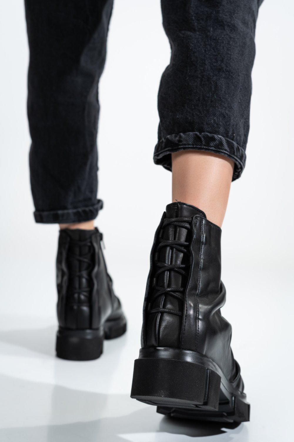 GHETE FEMEI PIELE NATURALA NEGRE 1S7722