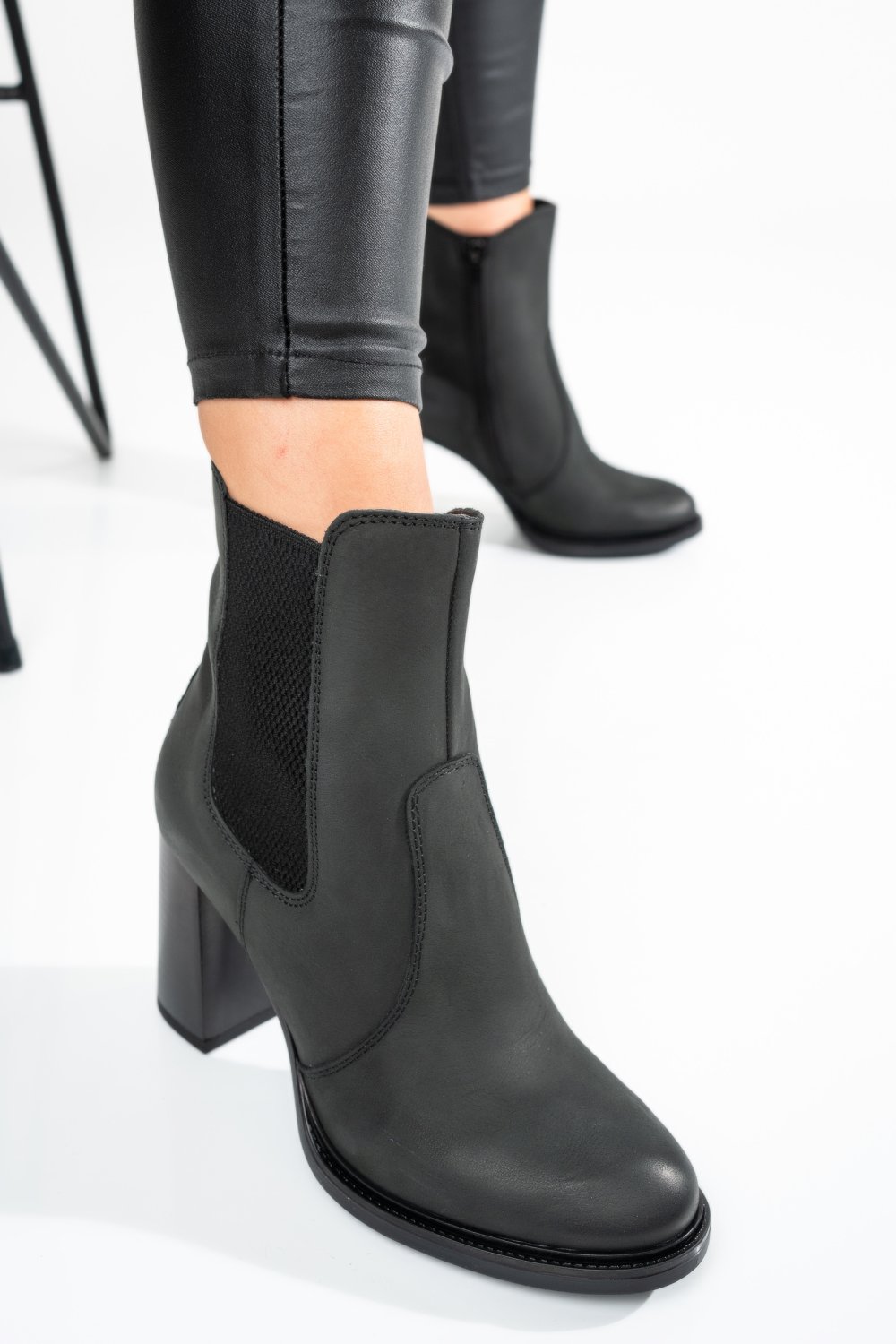 BOTINE FEMEI PIELE NATURALA NEGRE 3S77801