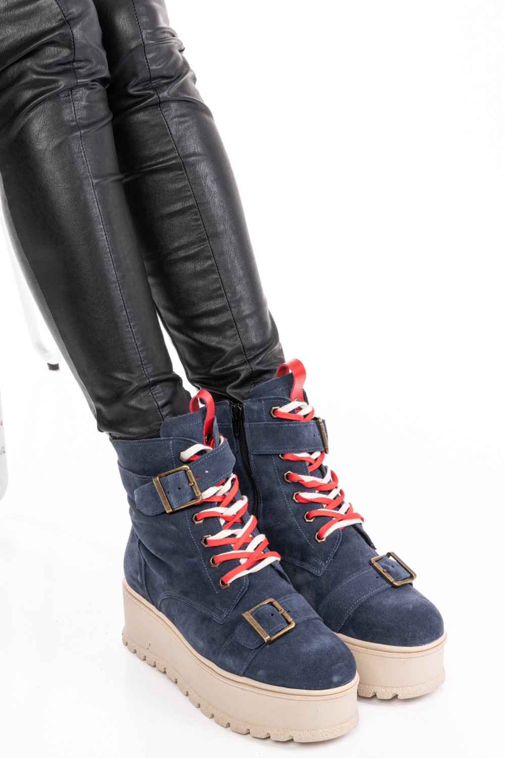 GHETE DAMA IMBLANITE PIELE NATURALA INTOARSA NAVY 3S7700