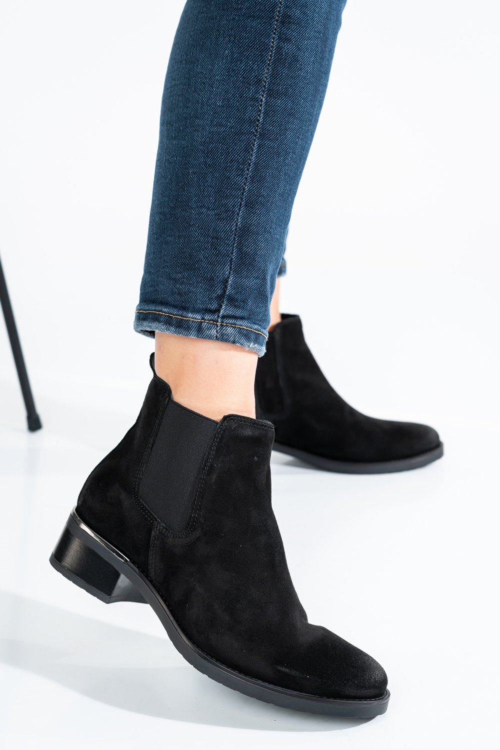 GHETE NEGRE PIELE NATURALA INTOARSA 2S77912