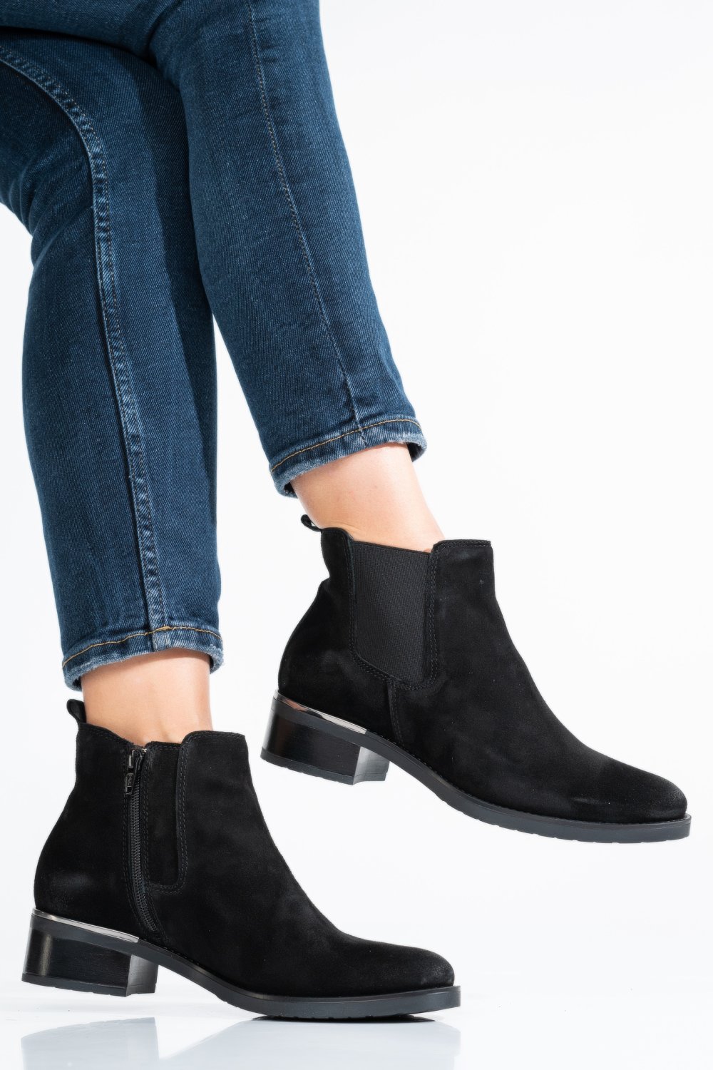 GHETE NEGRE PIELE NATURALA INTOARSA 2S77912