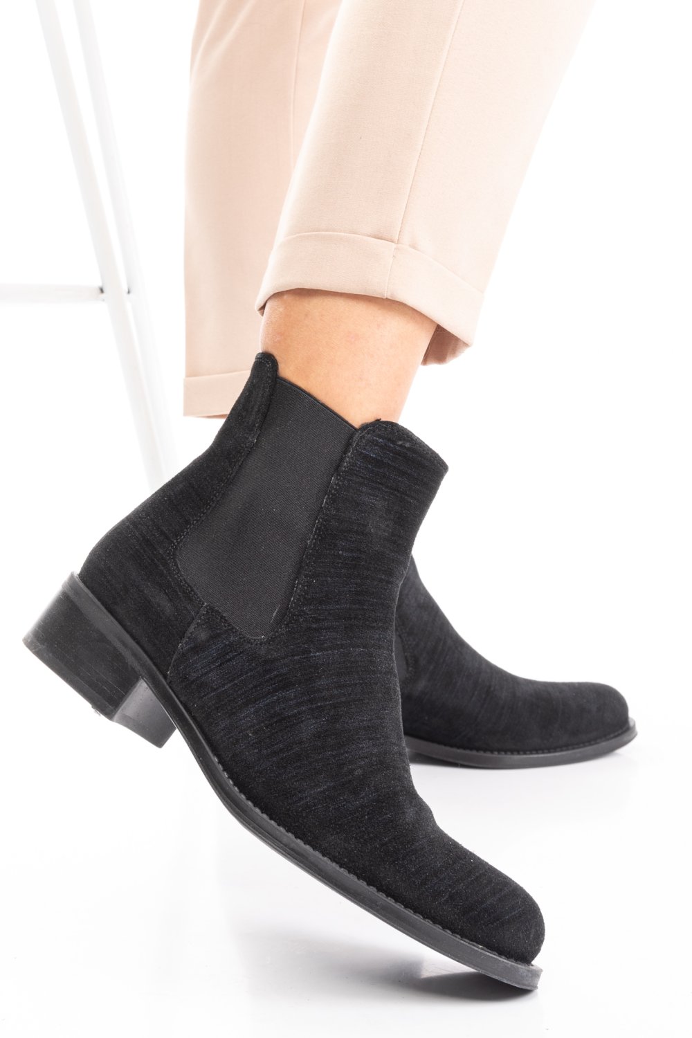 GHETE BLEUMARIN PIELE NATURALA INTOARSA 7S77220