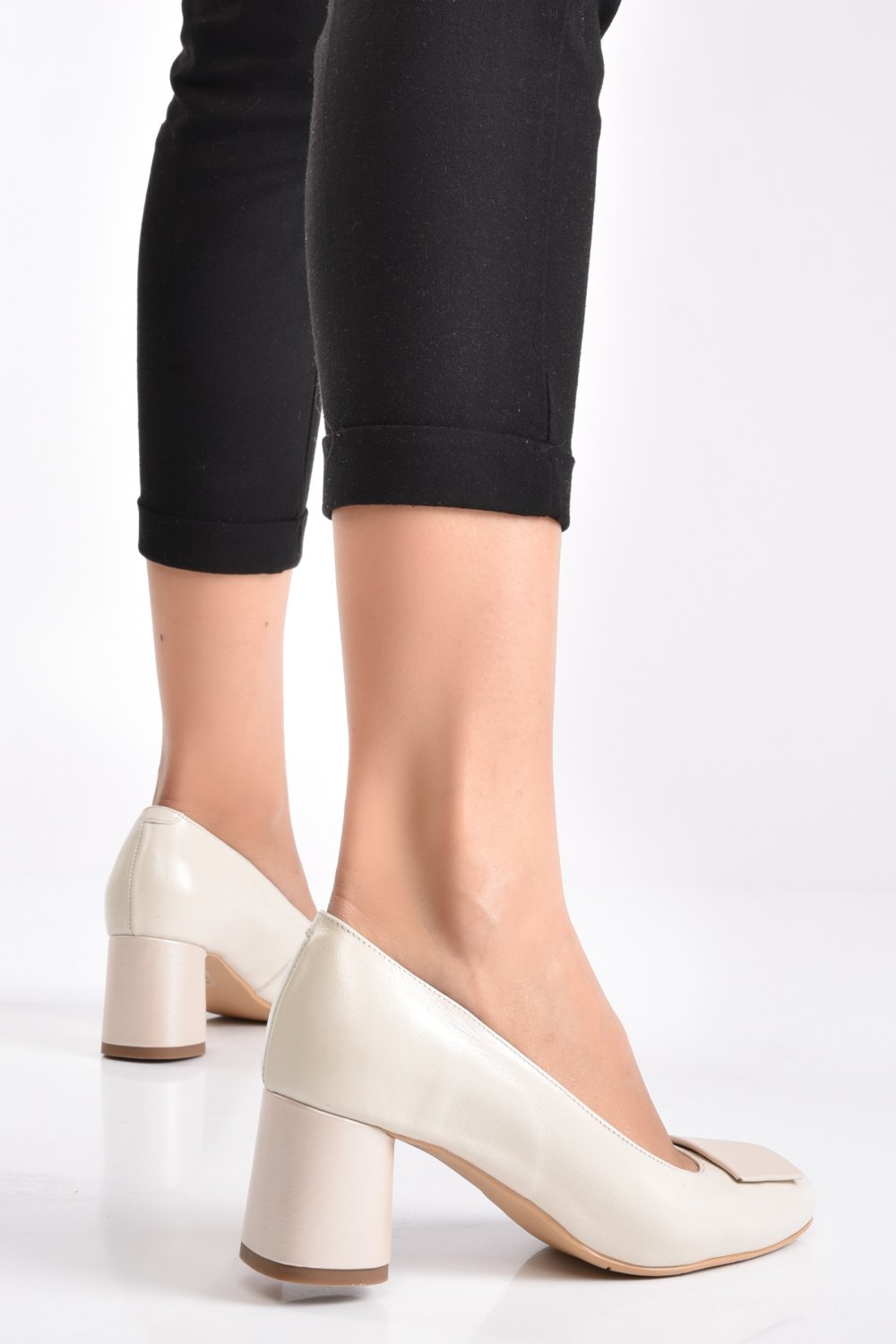 PANTOFI CREM PIELE NATURALA 3S77011