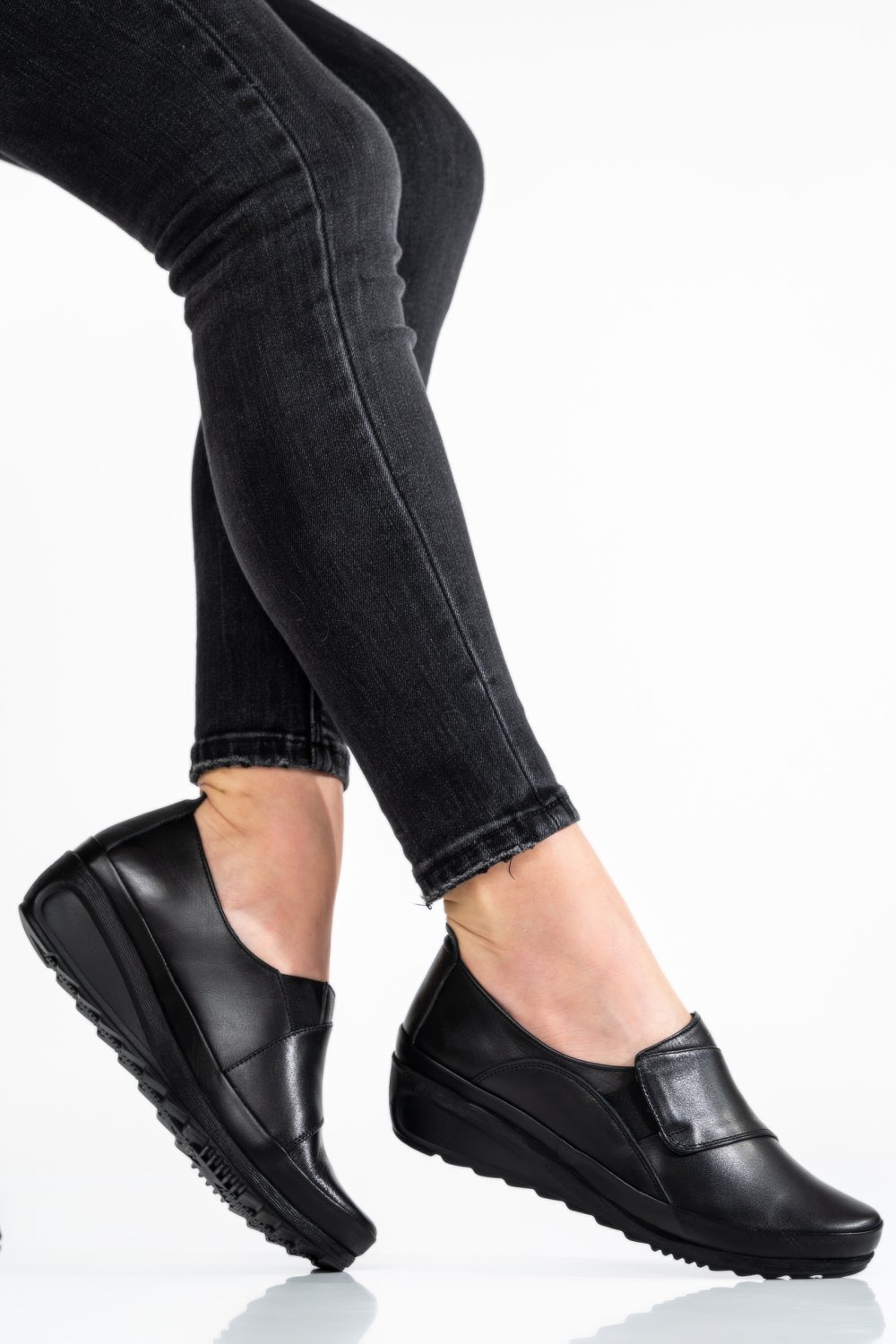 PANTOFI NEGRI PIELE NATURALA 2PC588