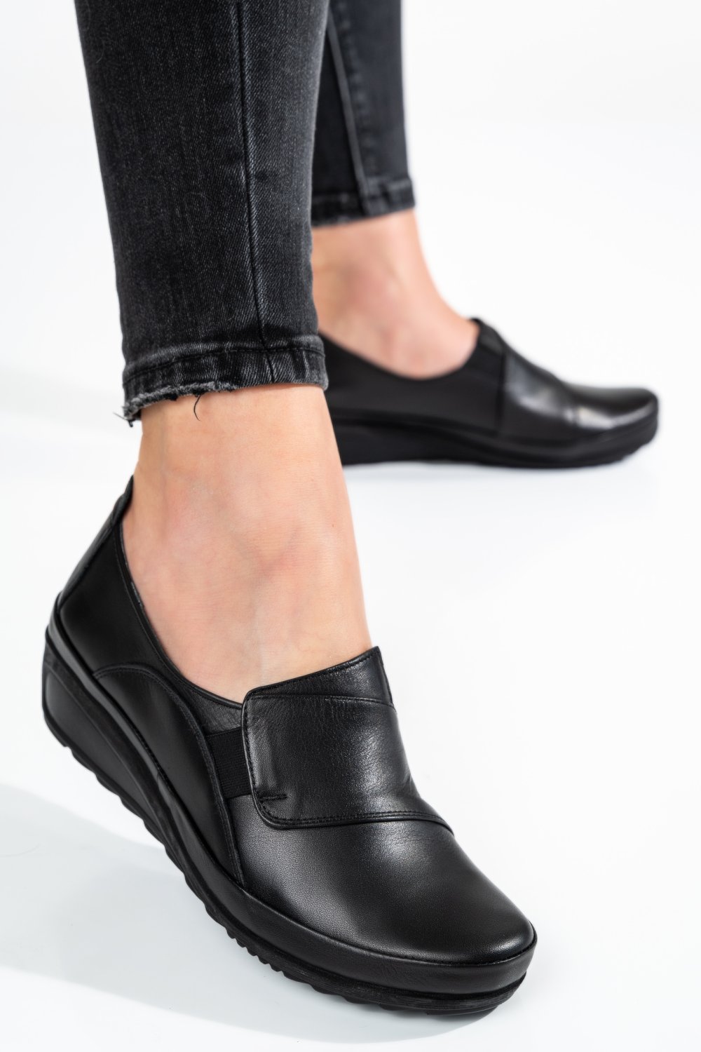 PANTOFI NEGRI PIELE NATURALA 2PC588