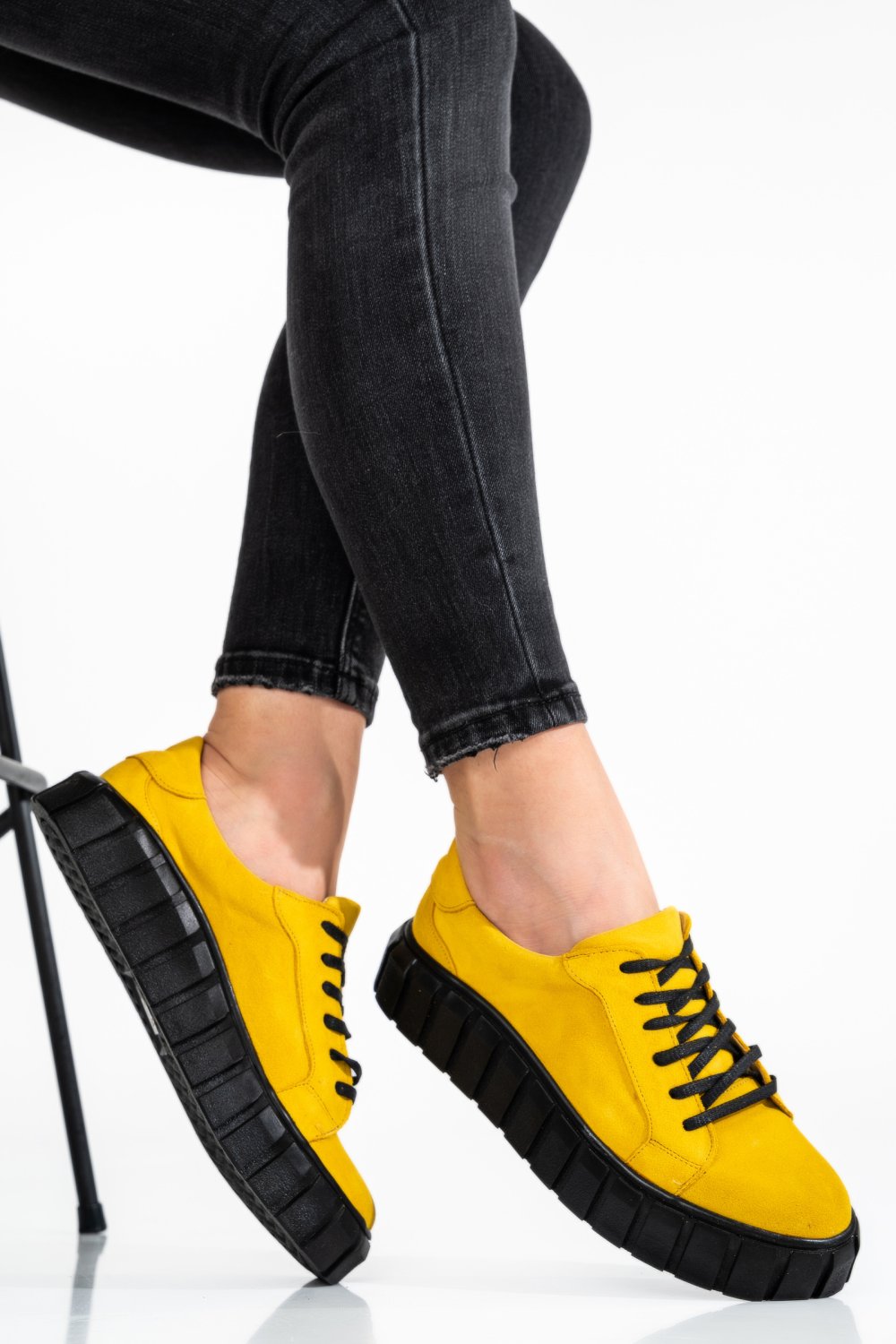 PANTOFI SPORT GALBENI PIELE NATURALA INTOARSA 3PC010