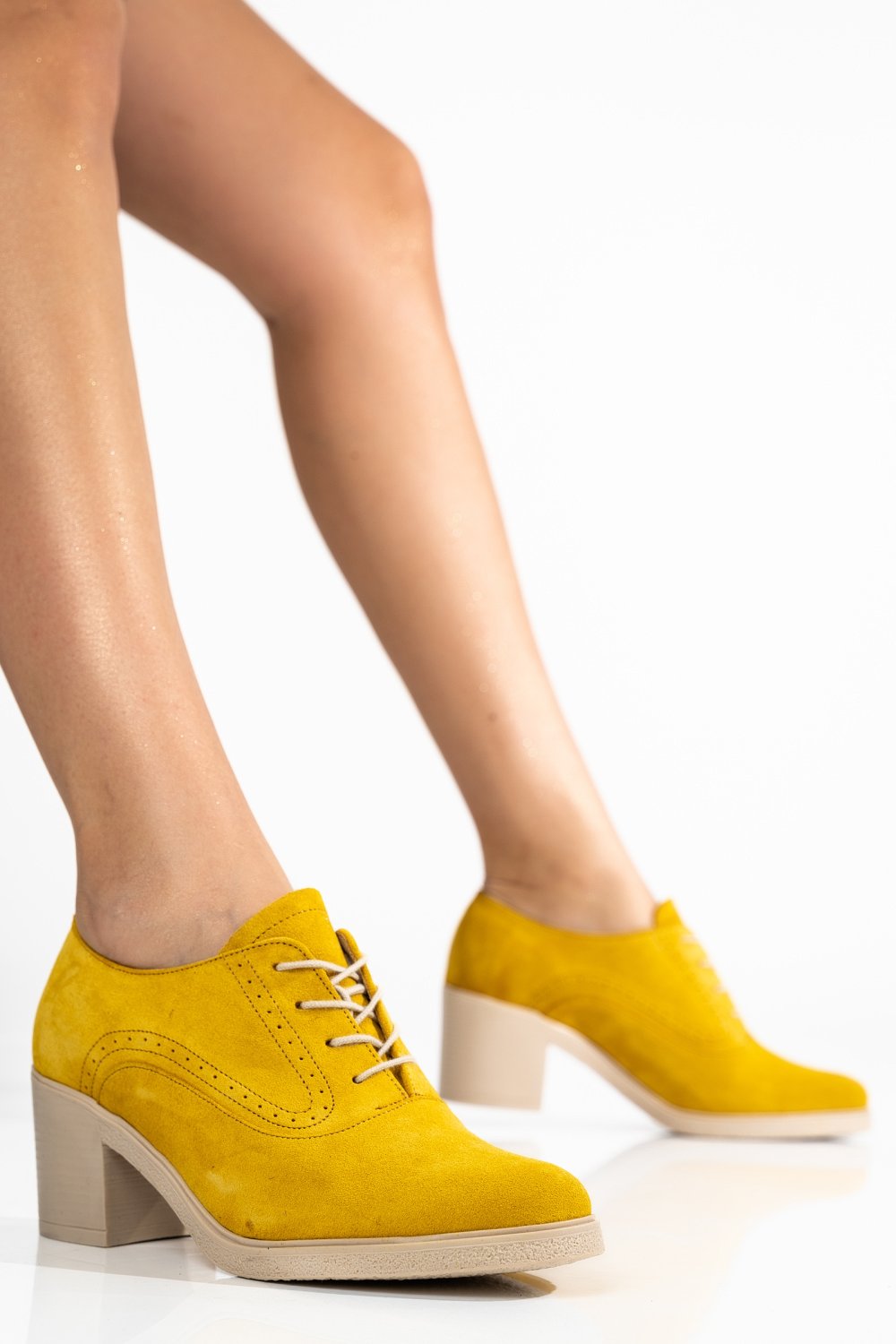 BOTINE GALBENE PIELE NATURALA INTOARSA 0PC17