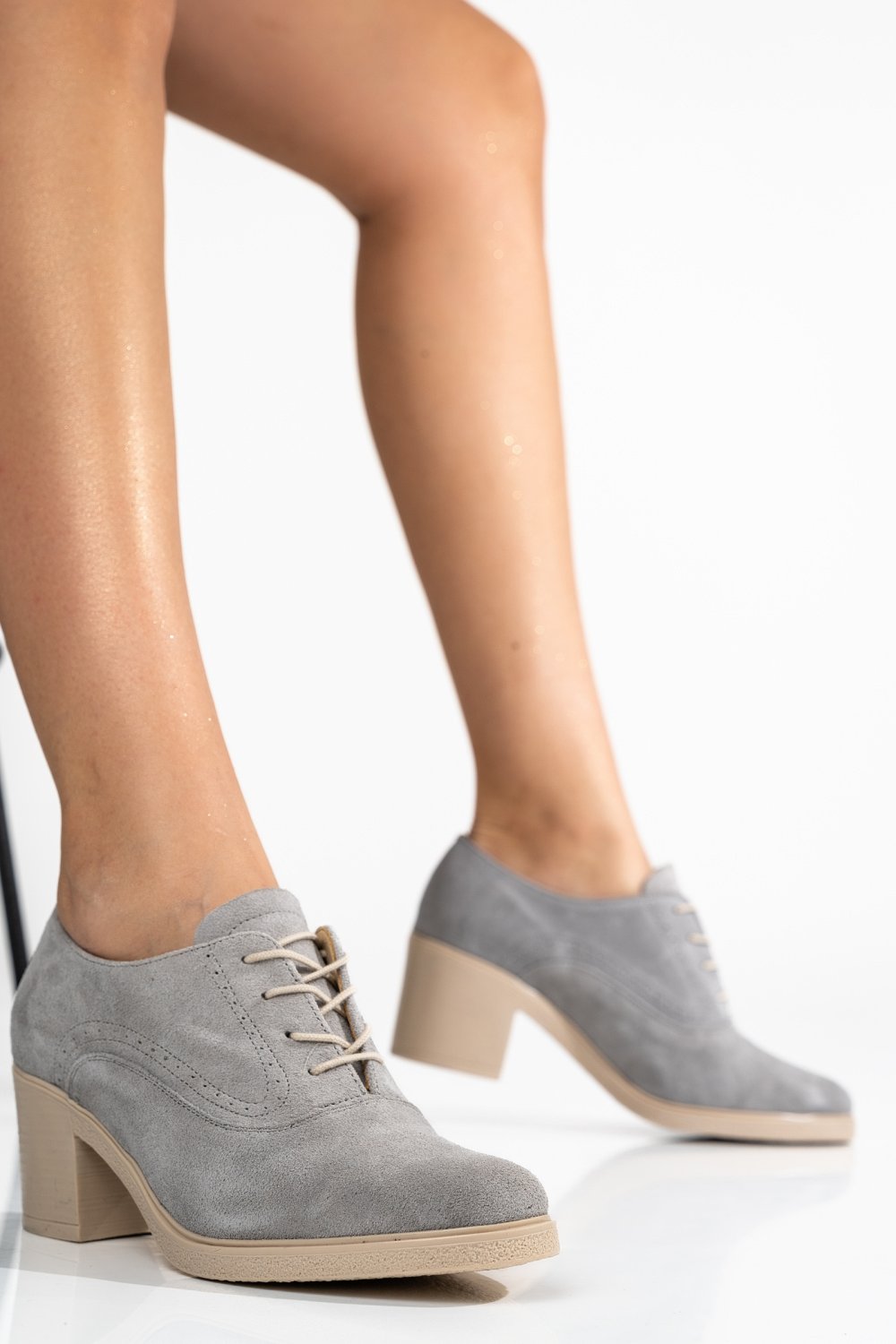 BOTINE GRI PIELE NATURALA INTOARSA 0PC17