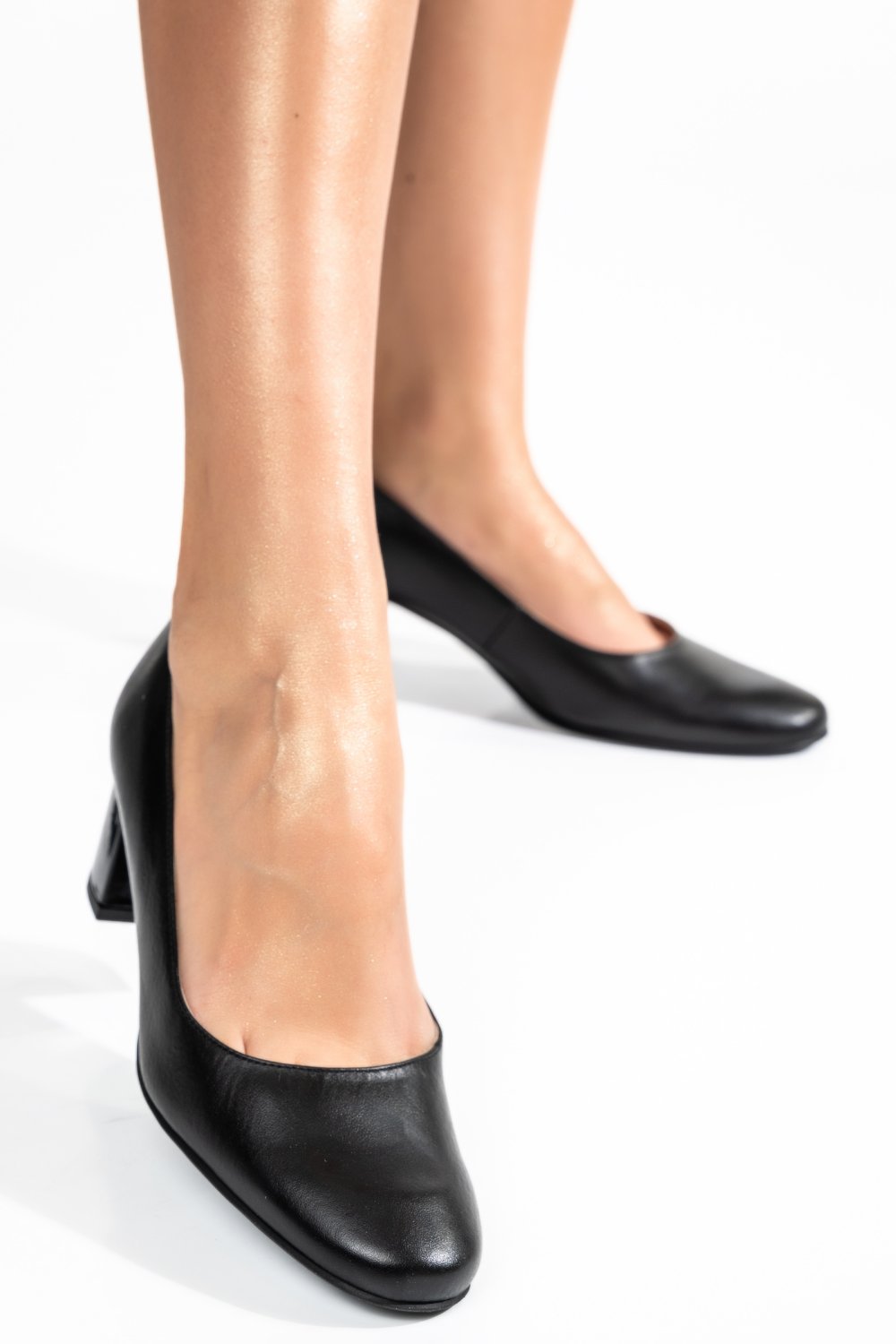 PANTOFI DAMA GUBAN PIELE NATURALA  NEGRI TOC LACUIT 3S77475