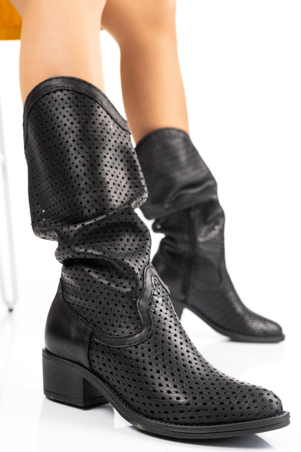 CIZME NEGRE PIELE NATURALA 2S7721821NP