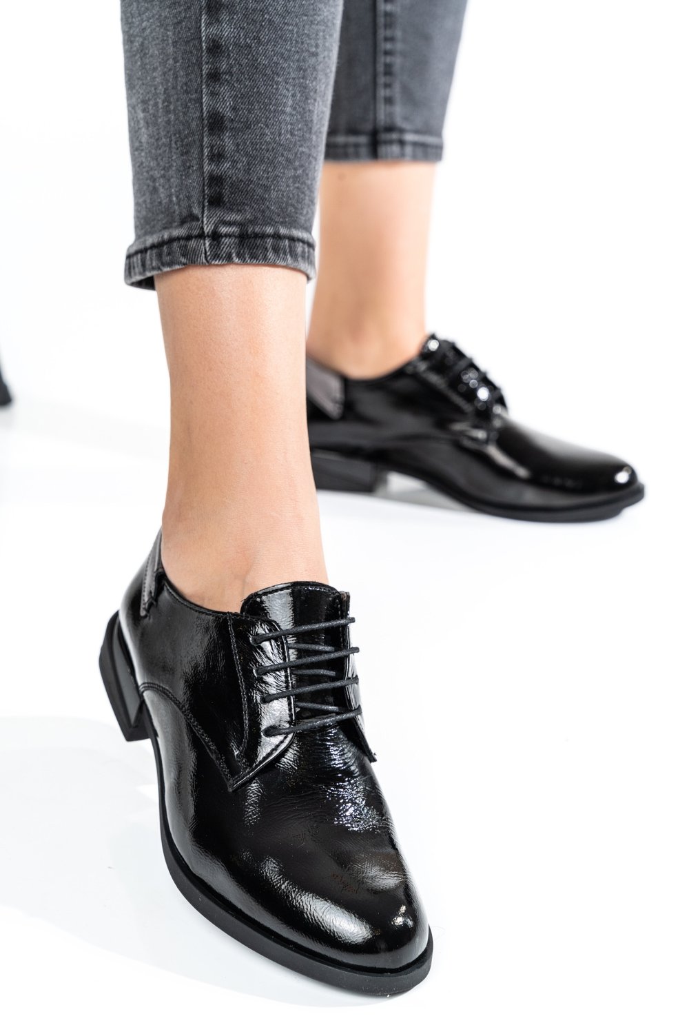 PANTOFI NEGRI PIELE NATURALA LACUITA 212623NPK