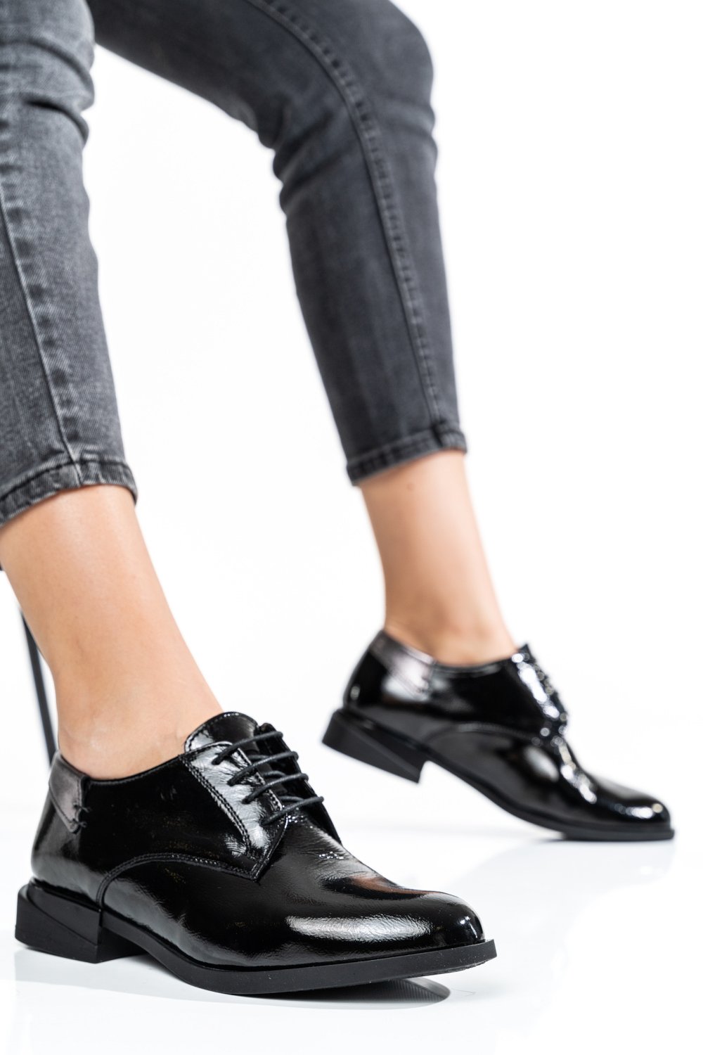 PANTOFI NEGRI PIELE NATURALA LACUITA 212623NPK