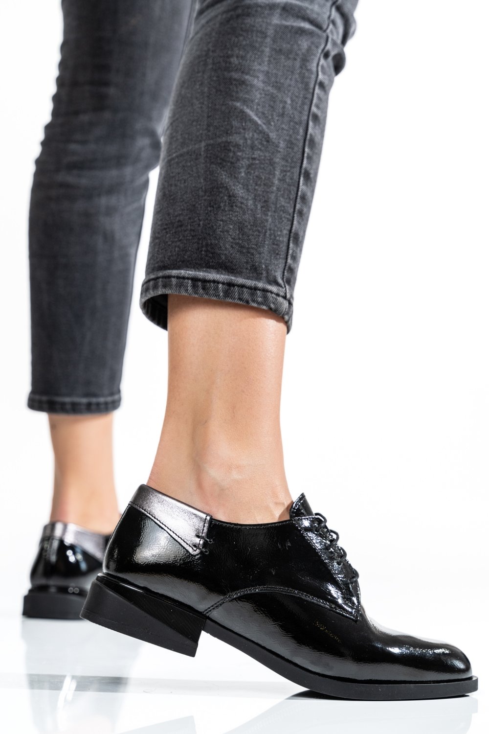 PANTOFI NEGRI PIELE NATURALA LACUITA 212623NPK