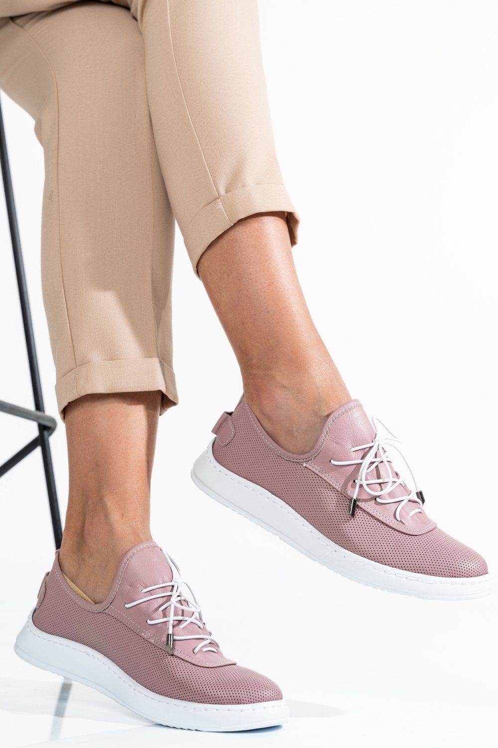 PANTOFI MOV PIELE NATURALA AKD23039