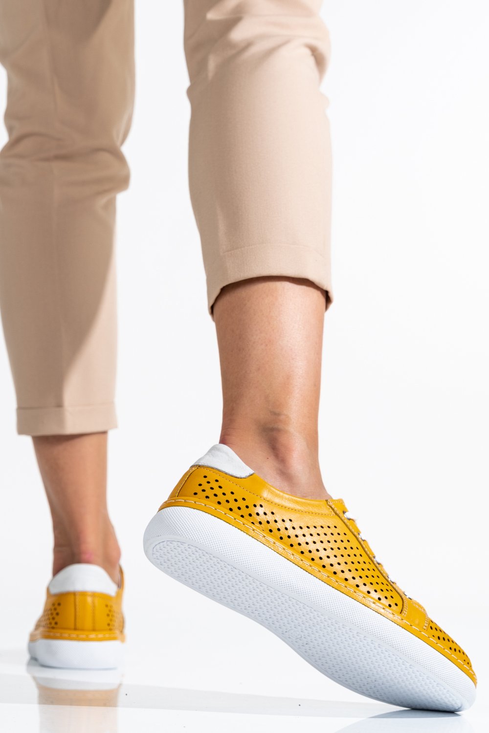 PANTOFI SPORT GALBENI PIELE NATURALA ASPKD003