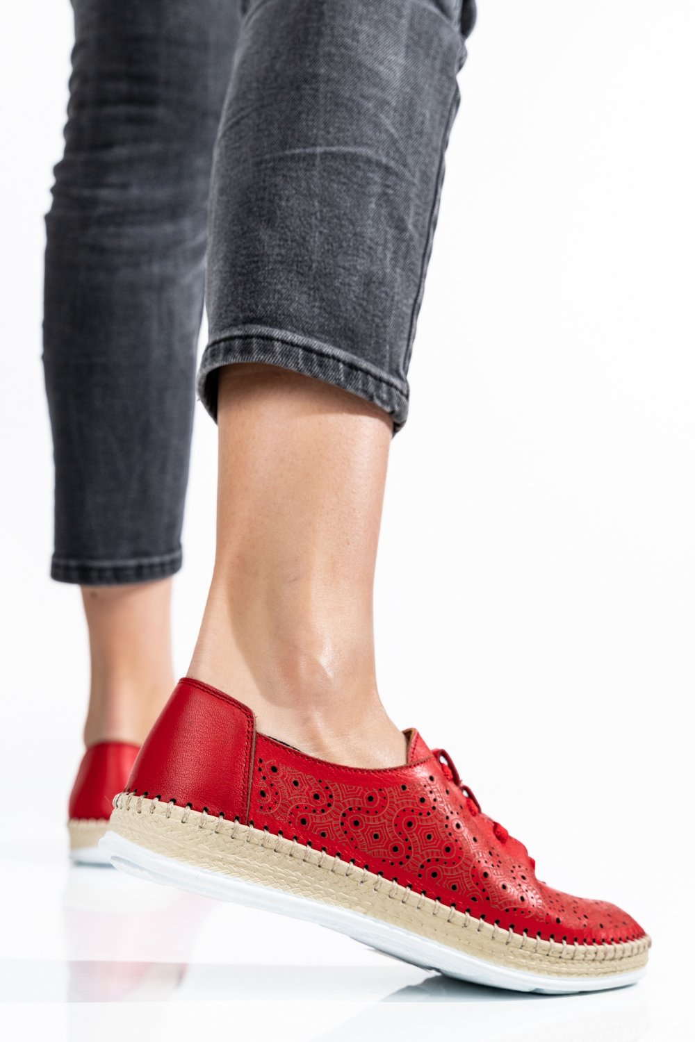 PANTOFI ROSII PIELE NATURALA APCKE02