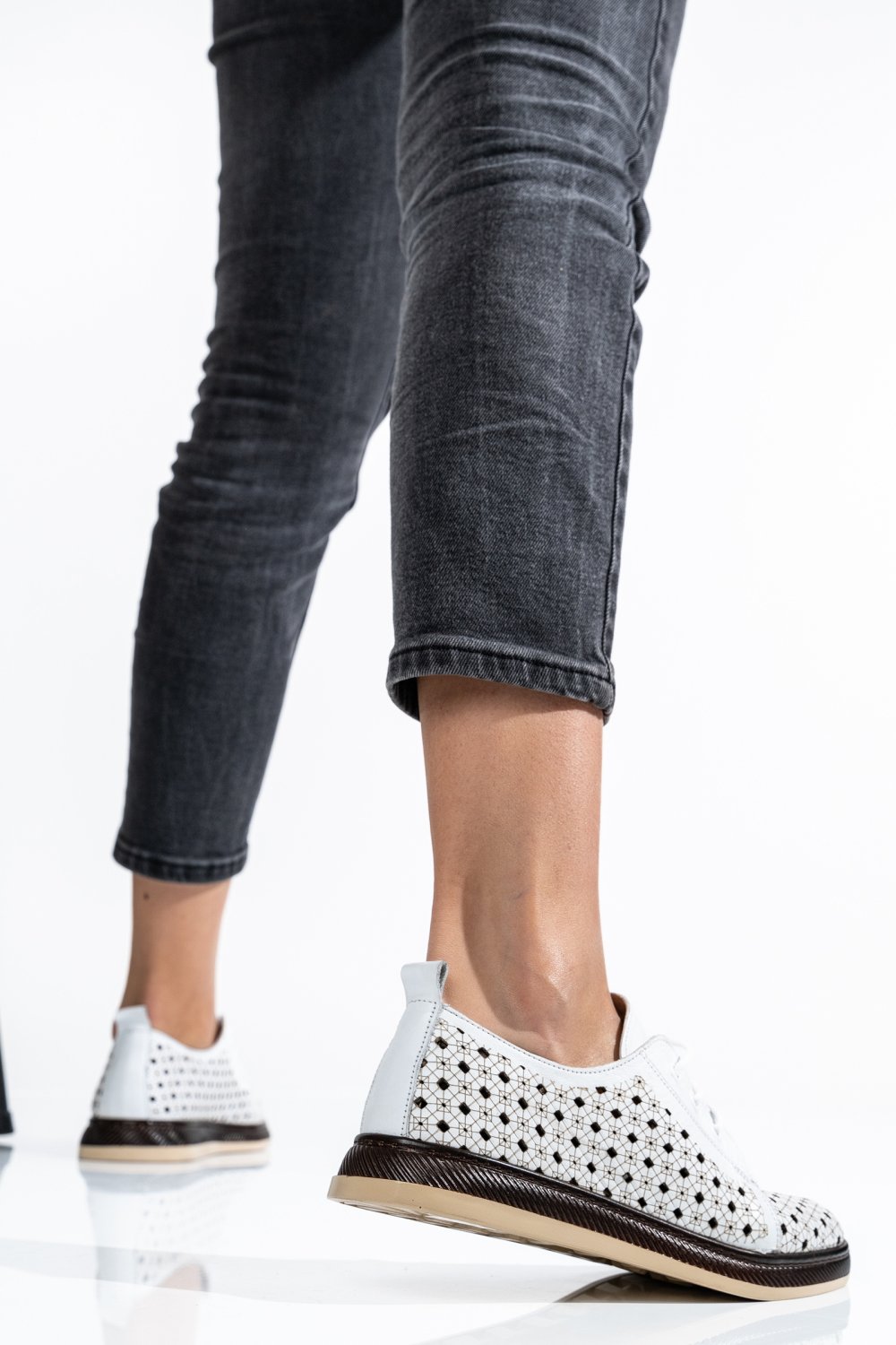 PANTOFI ALBI PIELE NATURALA APCK990