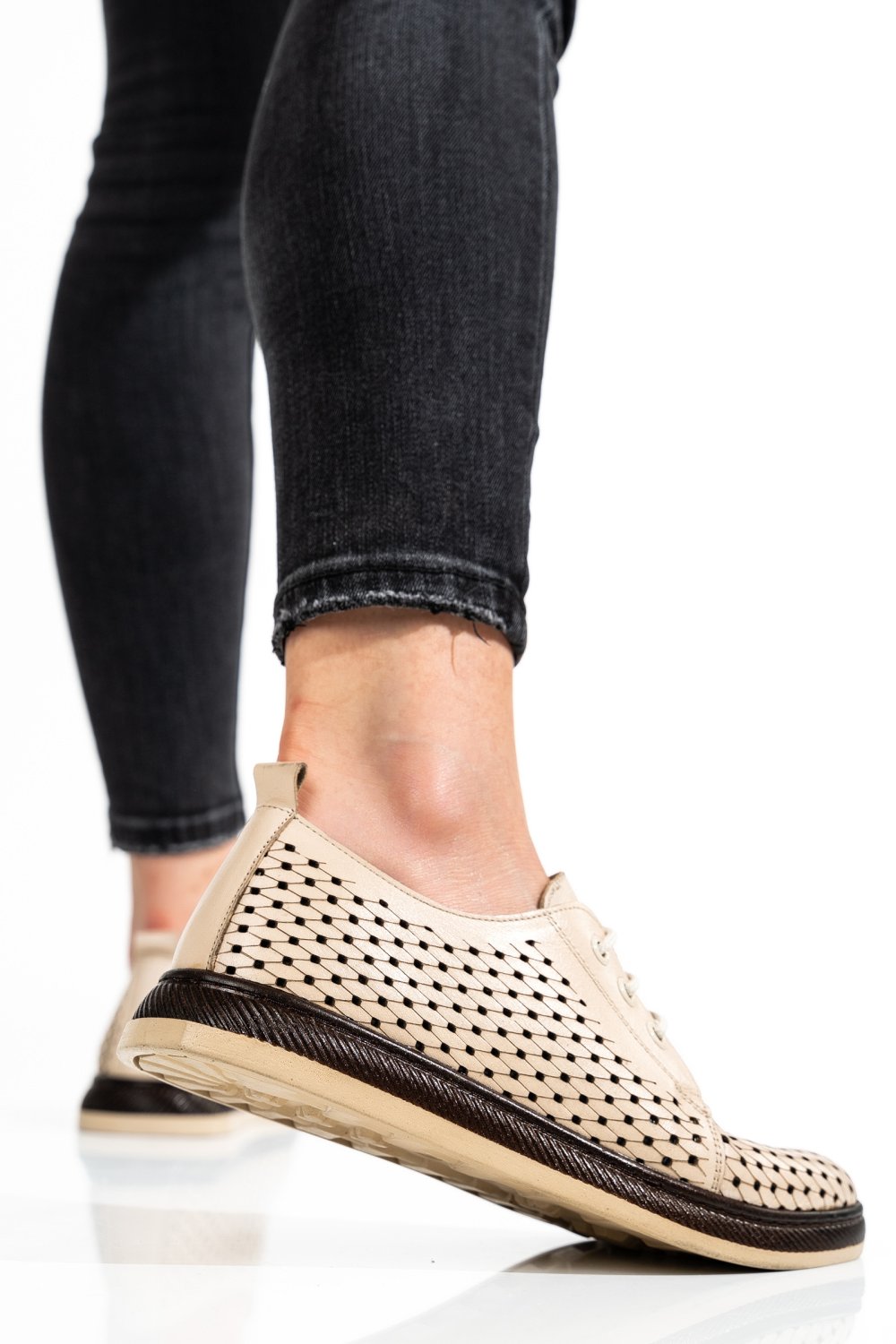 PANTOFI BEJ PIELE NATURALA APCK660