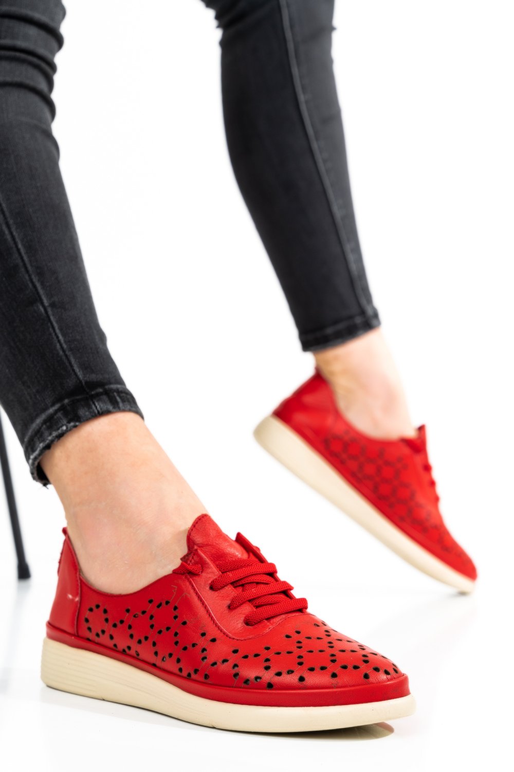 PANTOFI ROSII PIELE NATURALA APCKD02