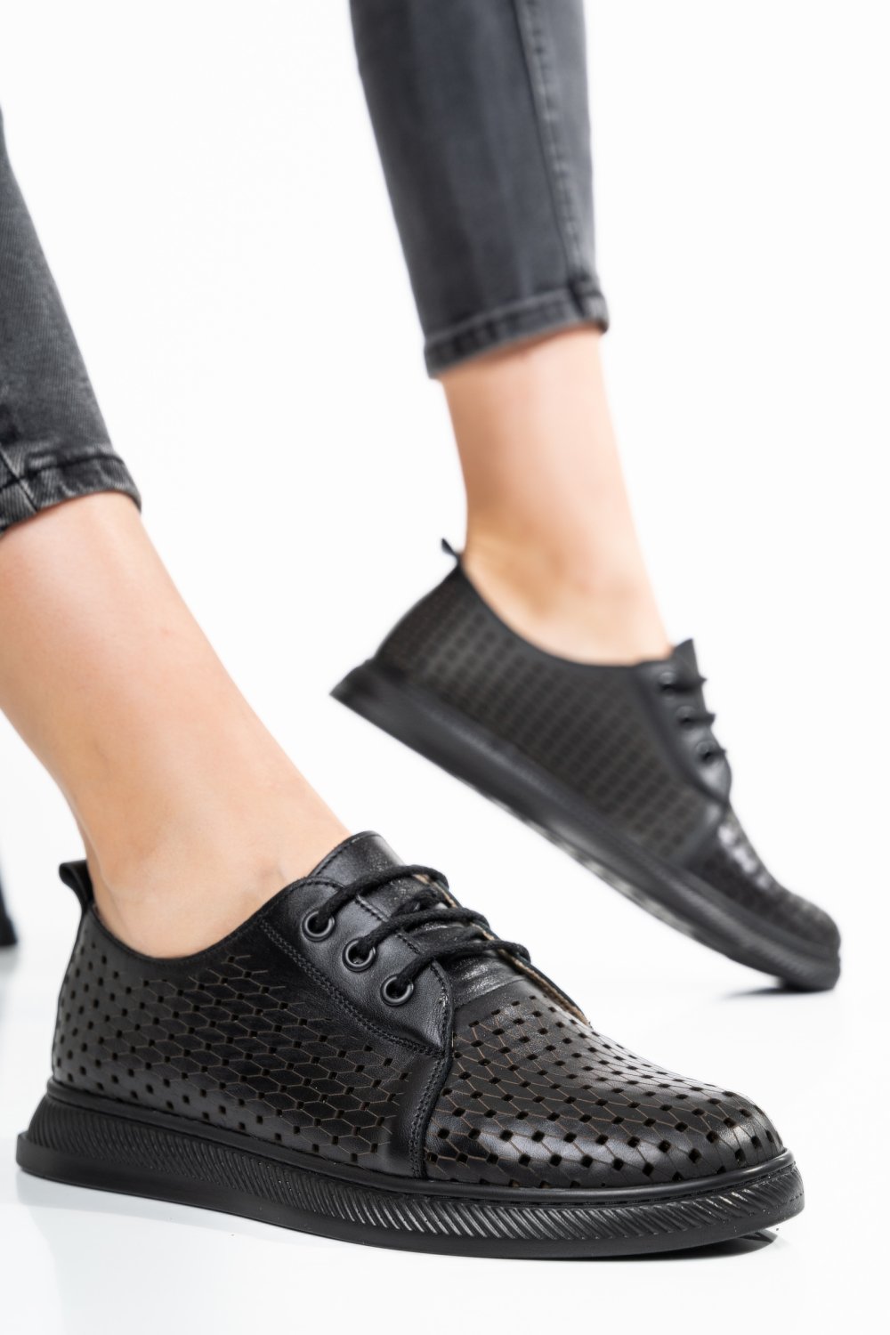 PANTOFI NEGRI PIELE NATURALA APCK660
