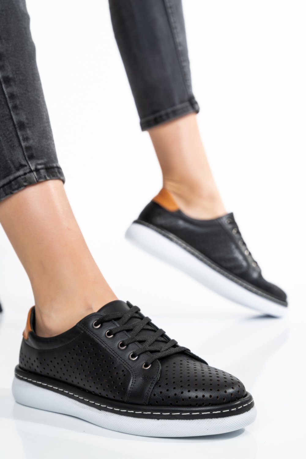 PANTOFI SPORT NEGRI PIELE NATURALA ASPKD003