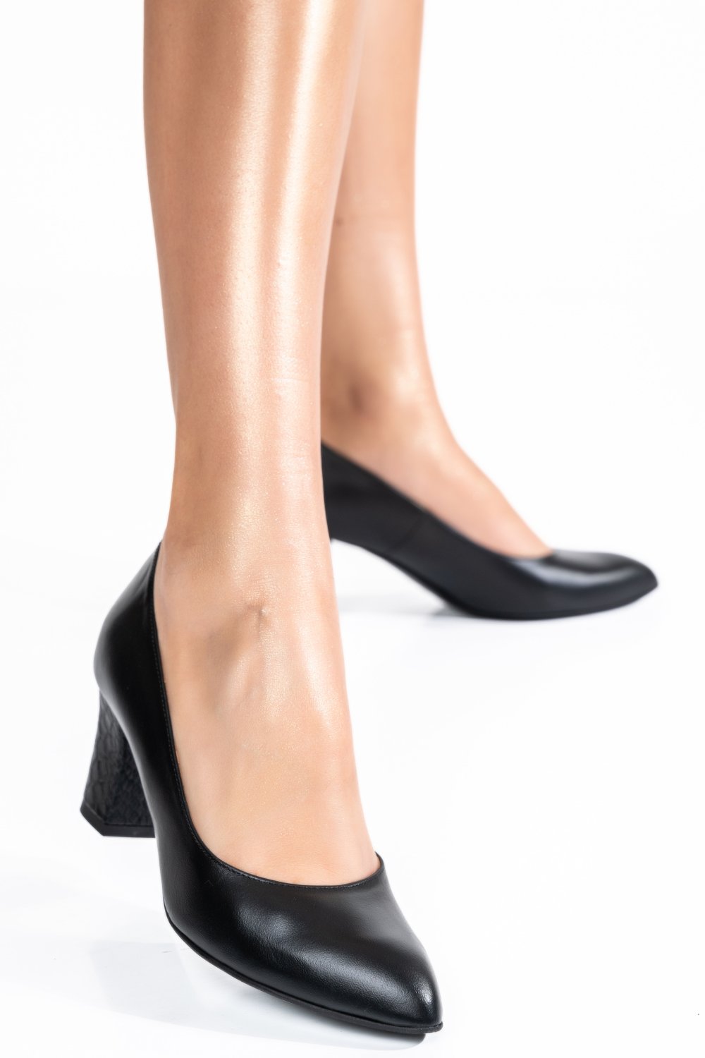 PANTOFI DAMA GUBAN PIELE NATURALA NEGRI TOC SNK 3S77292