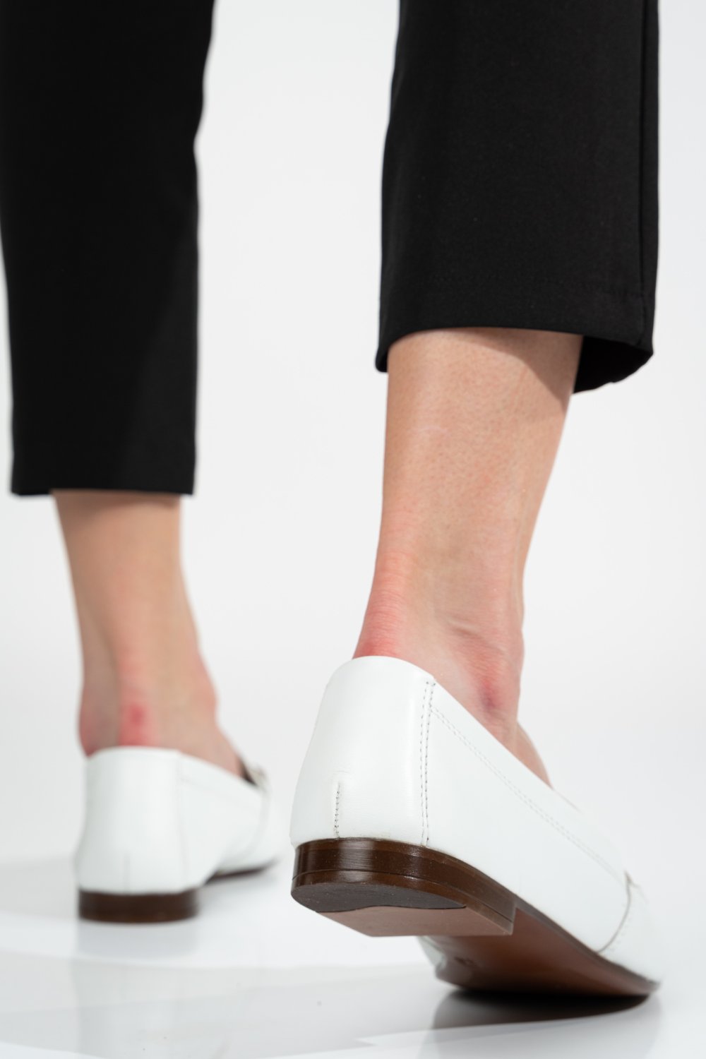 MOCASINI ALBI PIELE NATURALA WS-263R07