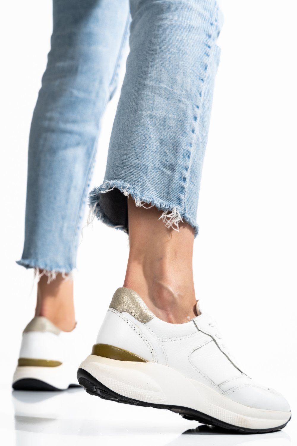 PANTOFI SPORT ALBI PIELE NATURALA WSPS-308R01-C1