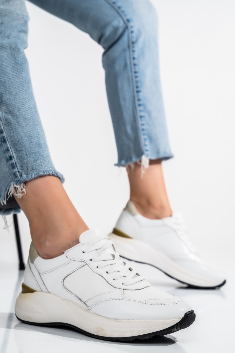 PANTOFI SPORT ALBI PIELE NATURALA WSPS-308R01-C1