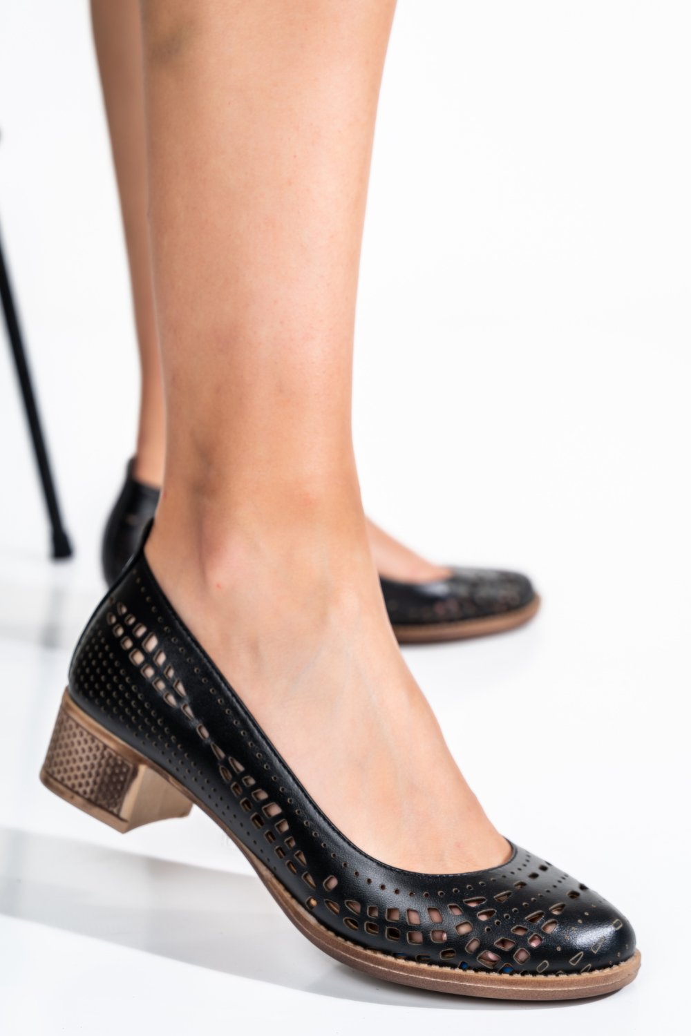 PANTOFI NEGRI PIELE NATURALA APCK4000