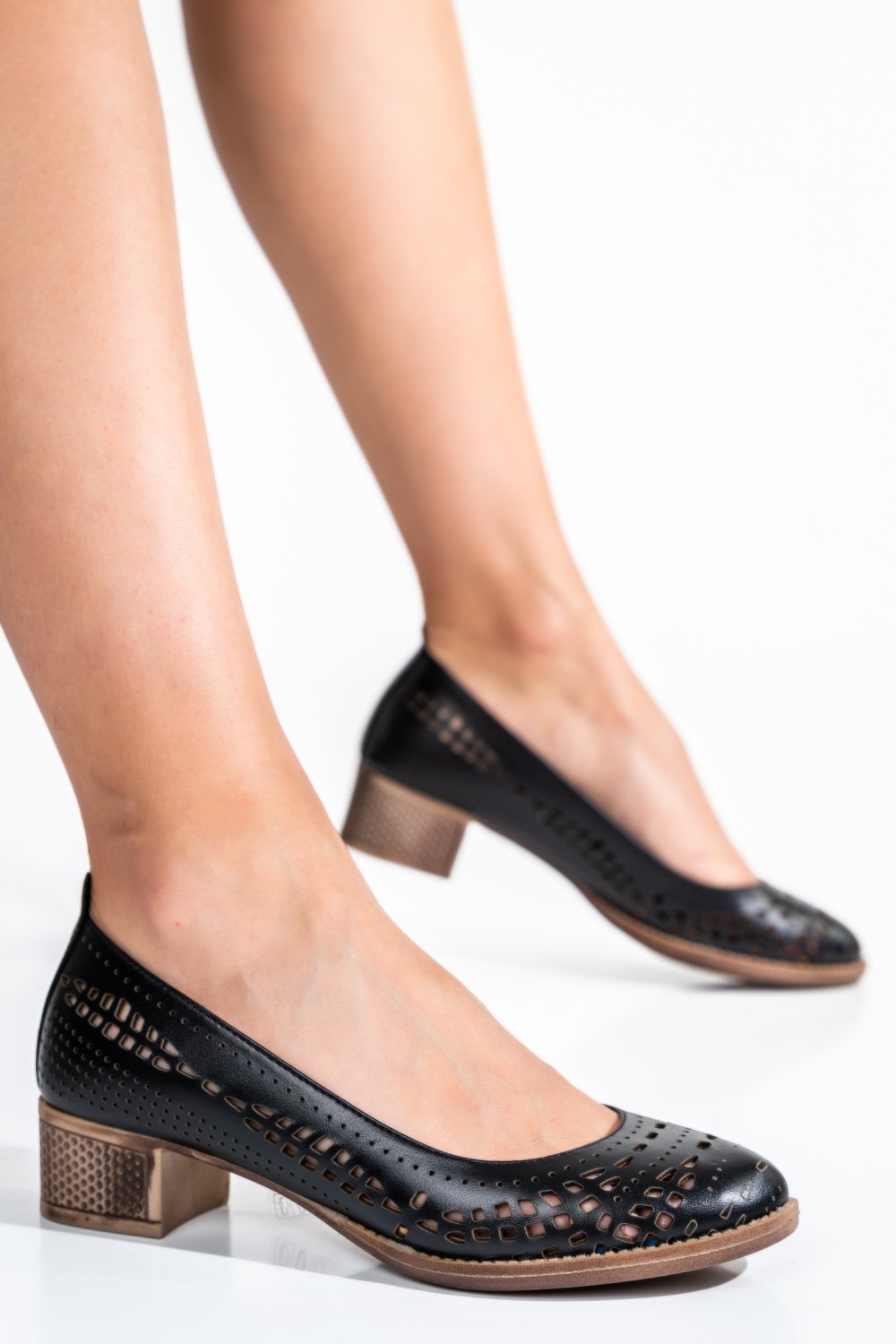 PANTOFI NEGRI PIELE NATURALA APCK4000