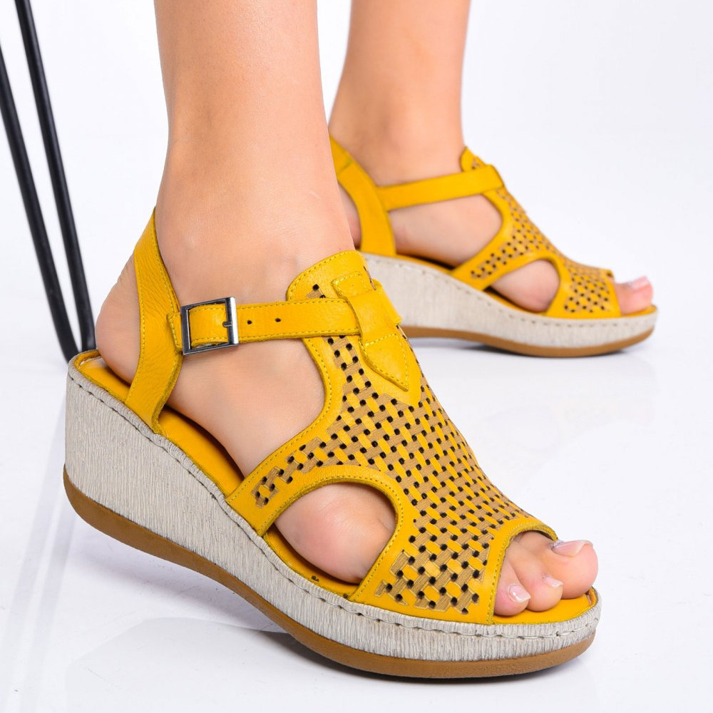 SANDALE GALBENE PIELE NATURALA 1S77042