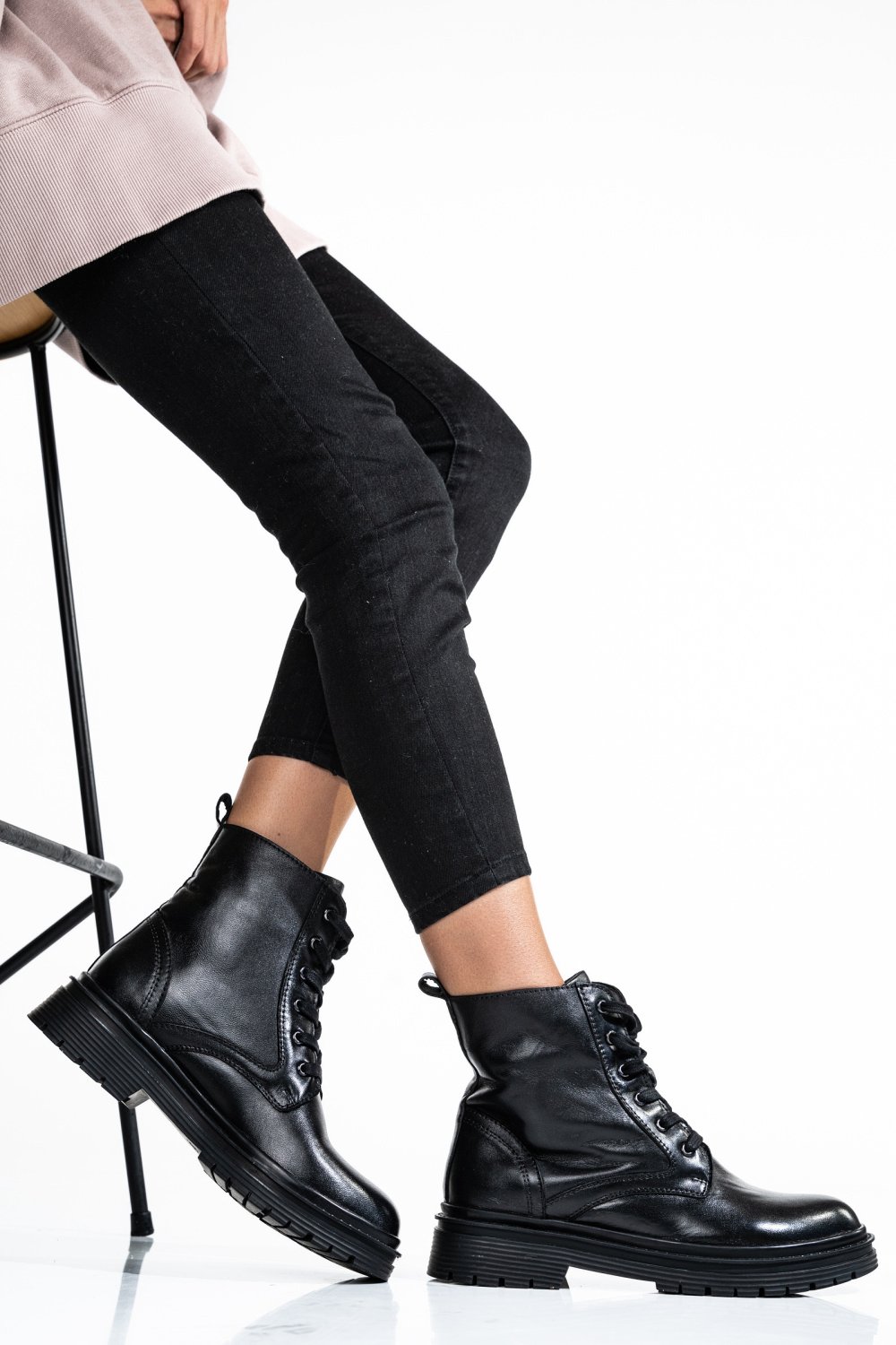 GHETE FEMEI PIELE NATURALA NEGRE 8S77514