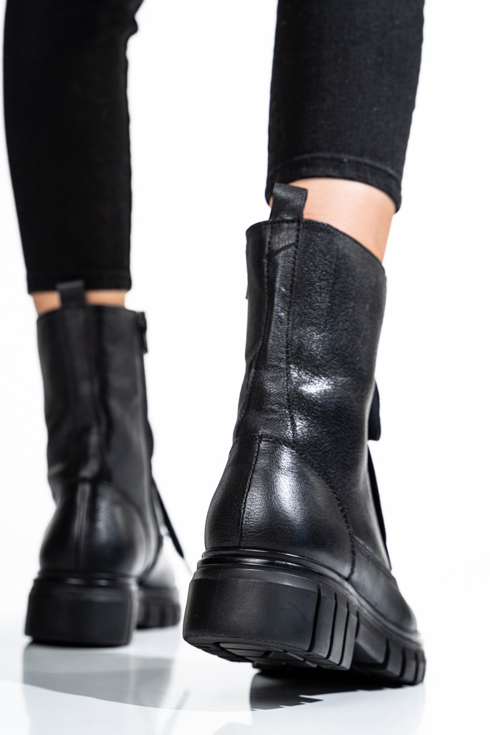 GHETE DAMA DE IARNA PIELE NATURALA NEGRE 8S77620-A